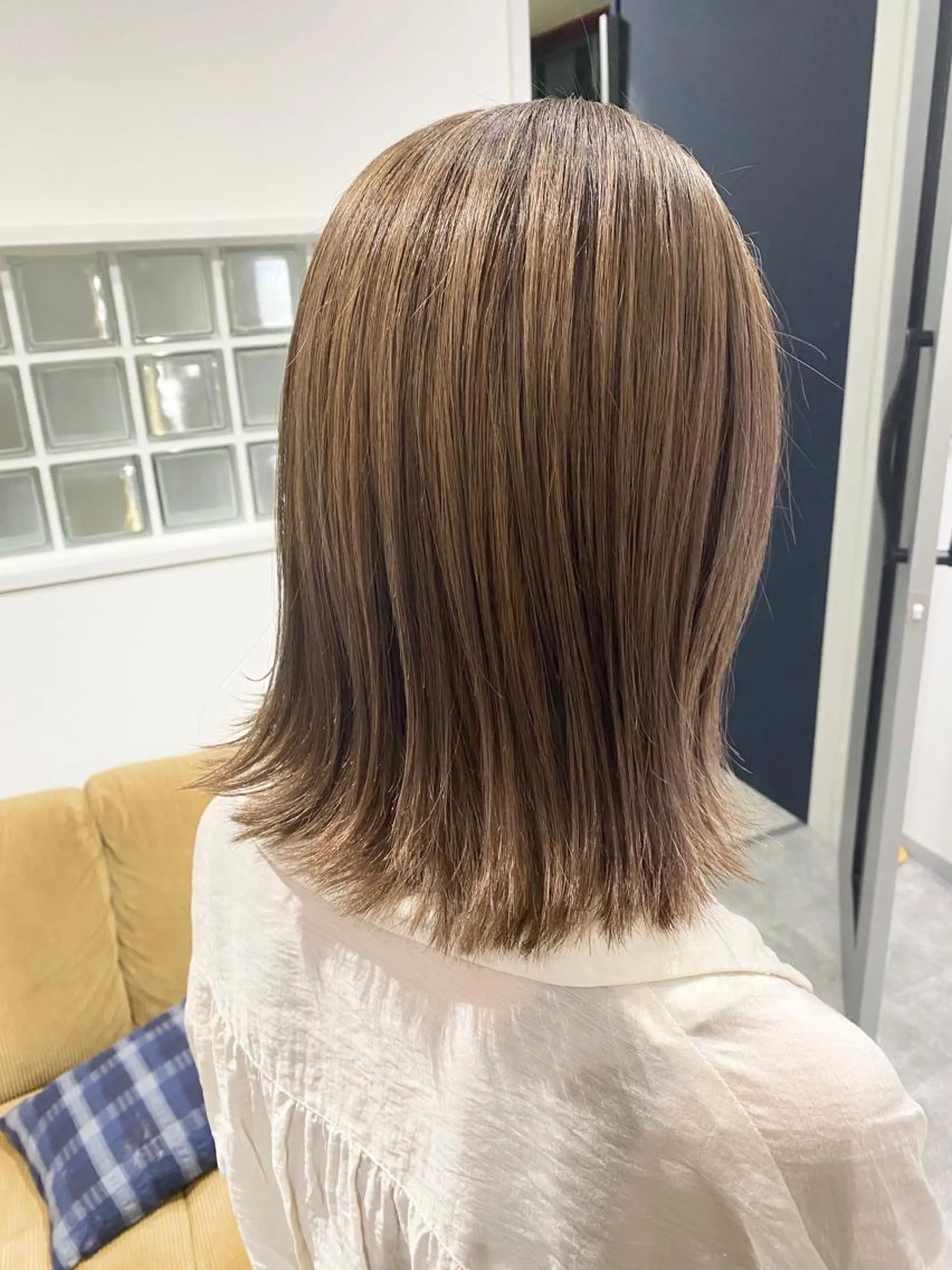 ミディアム カラー JIL BLAN所属・JIL BLAN NAOのヘアスタイル