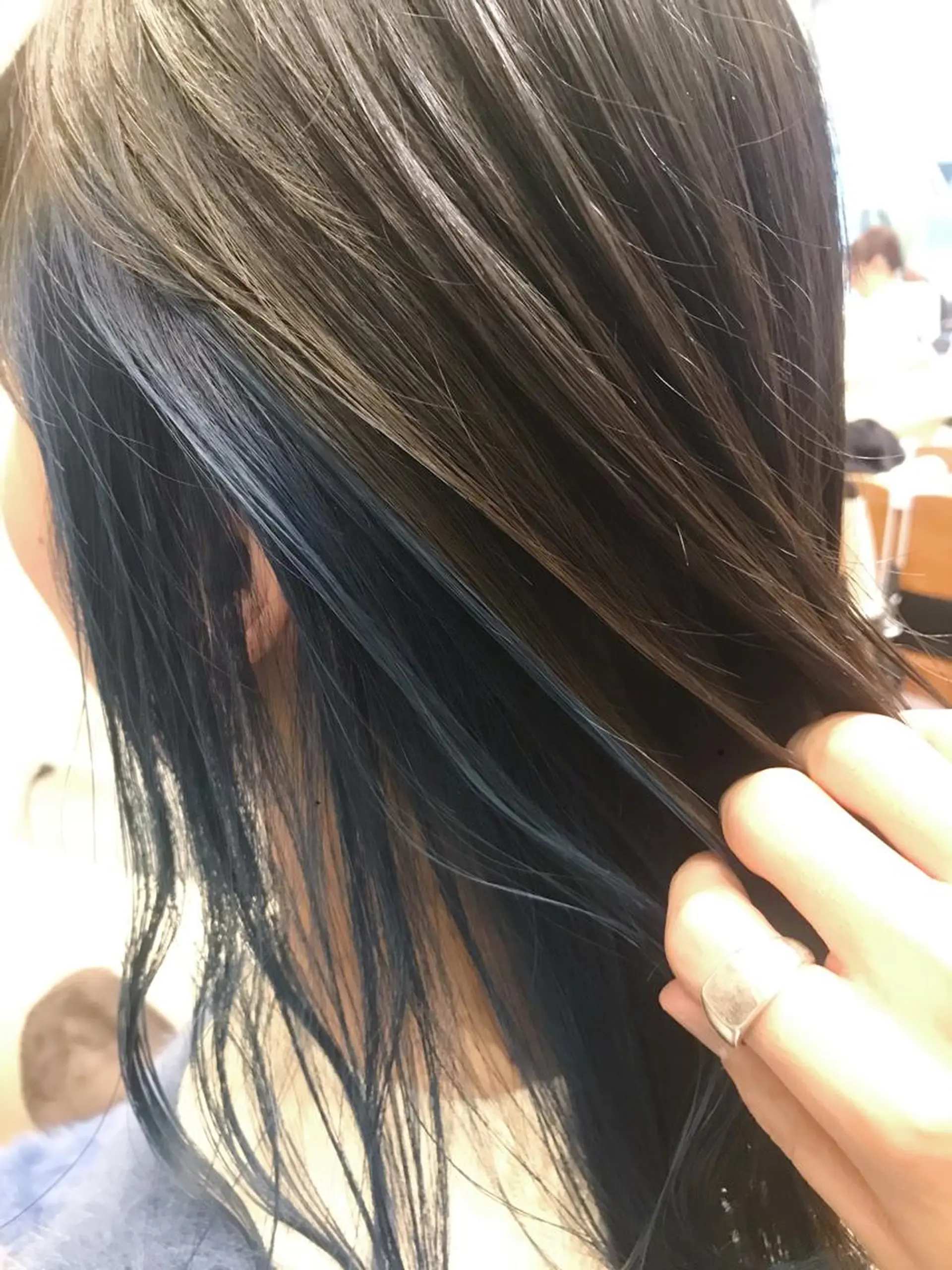 セミロング カラー カット ヘアカラー トリートメント 入江 允のヘアスタイル