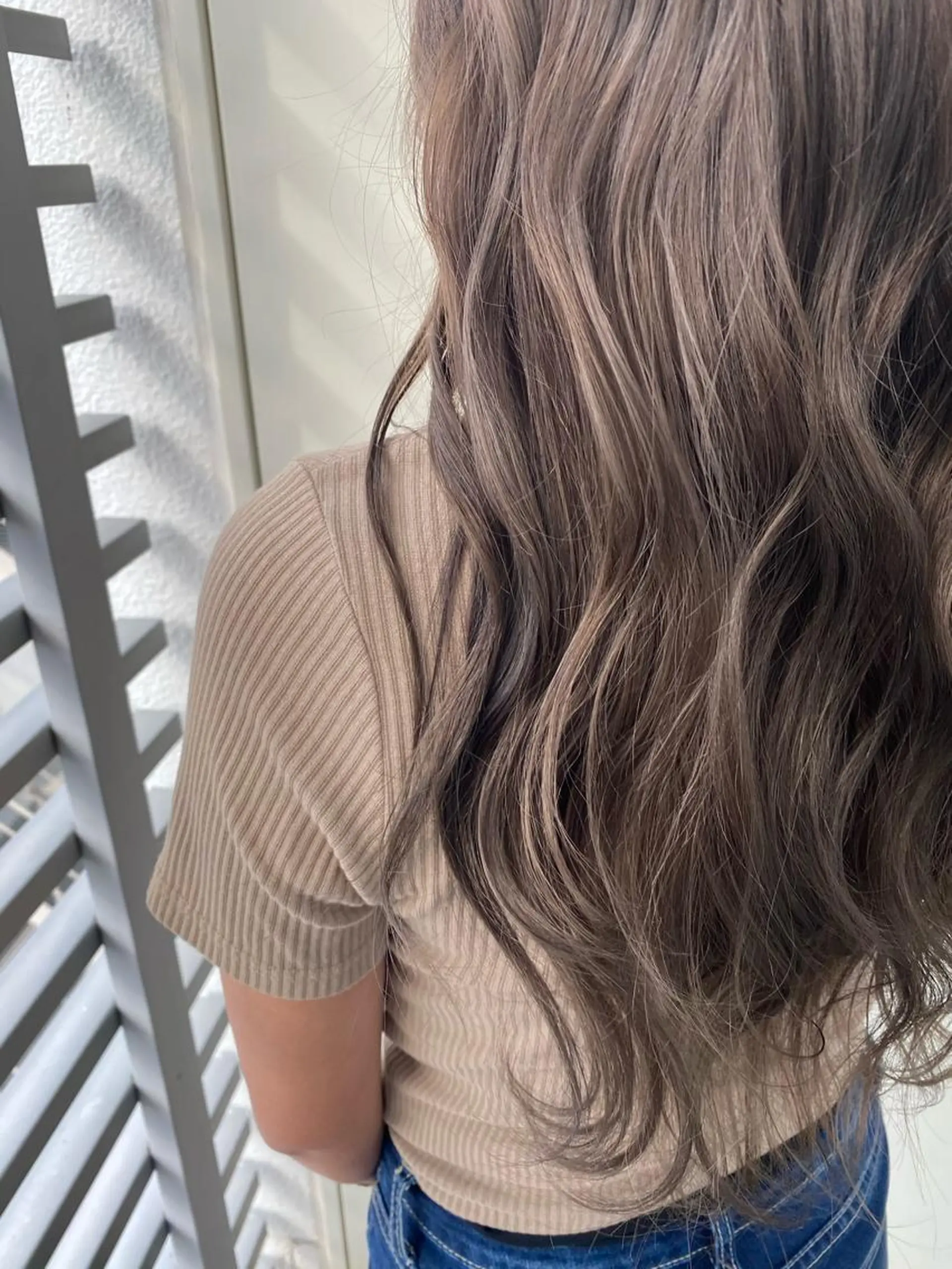 ロング カラー 韓国ヘア顔周りカット 艶髪ベージュtamaのヘアスタイル