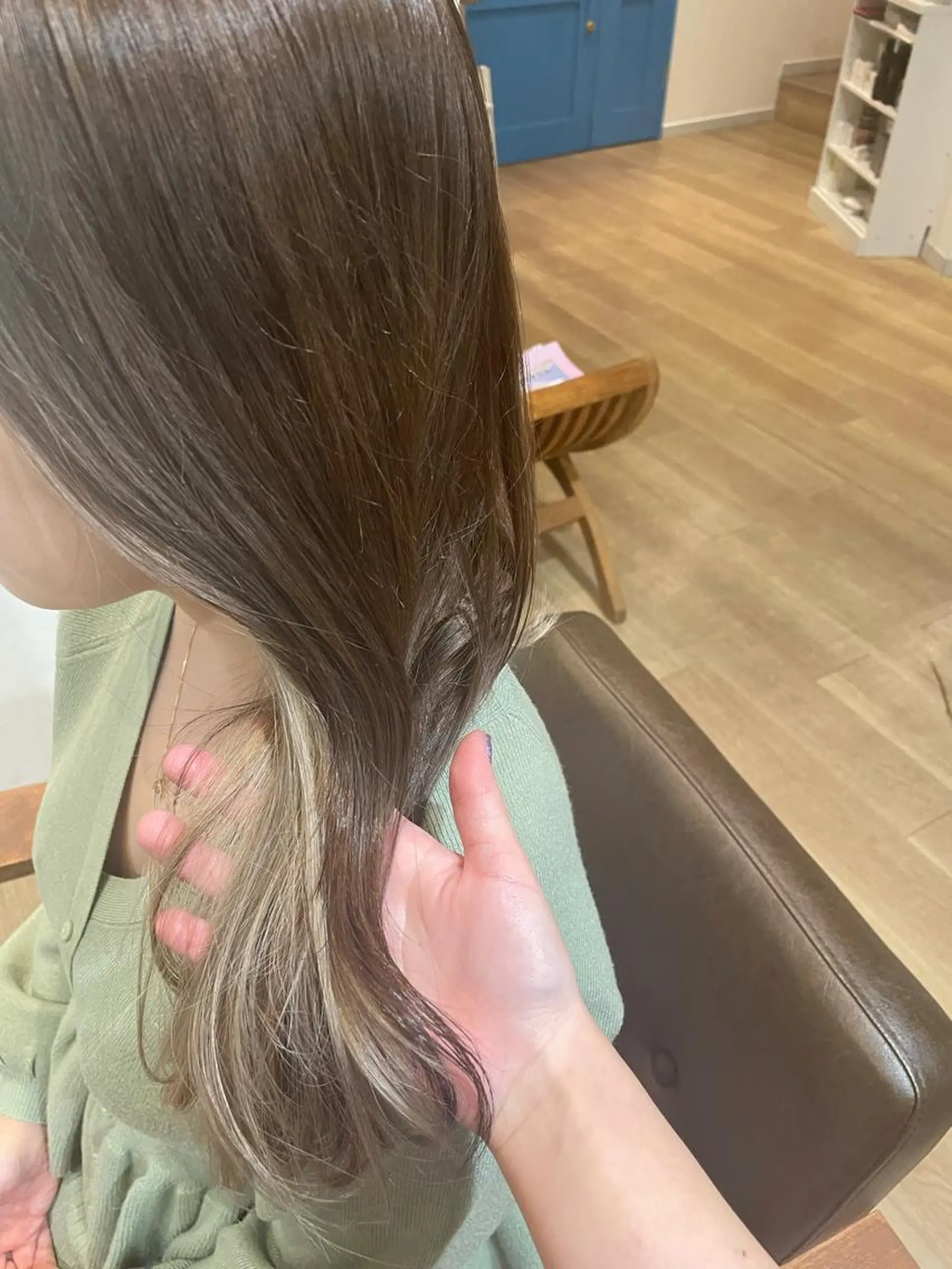 セミロング カラー ヘアアレンジ ベージュカラー ホワイトベージュ なつき/艶ピンク/ girly hairのヘアスタイル