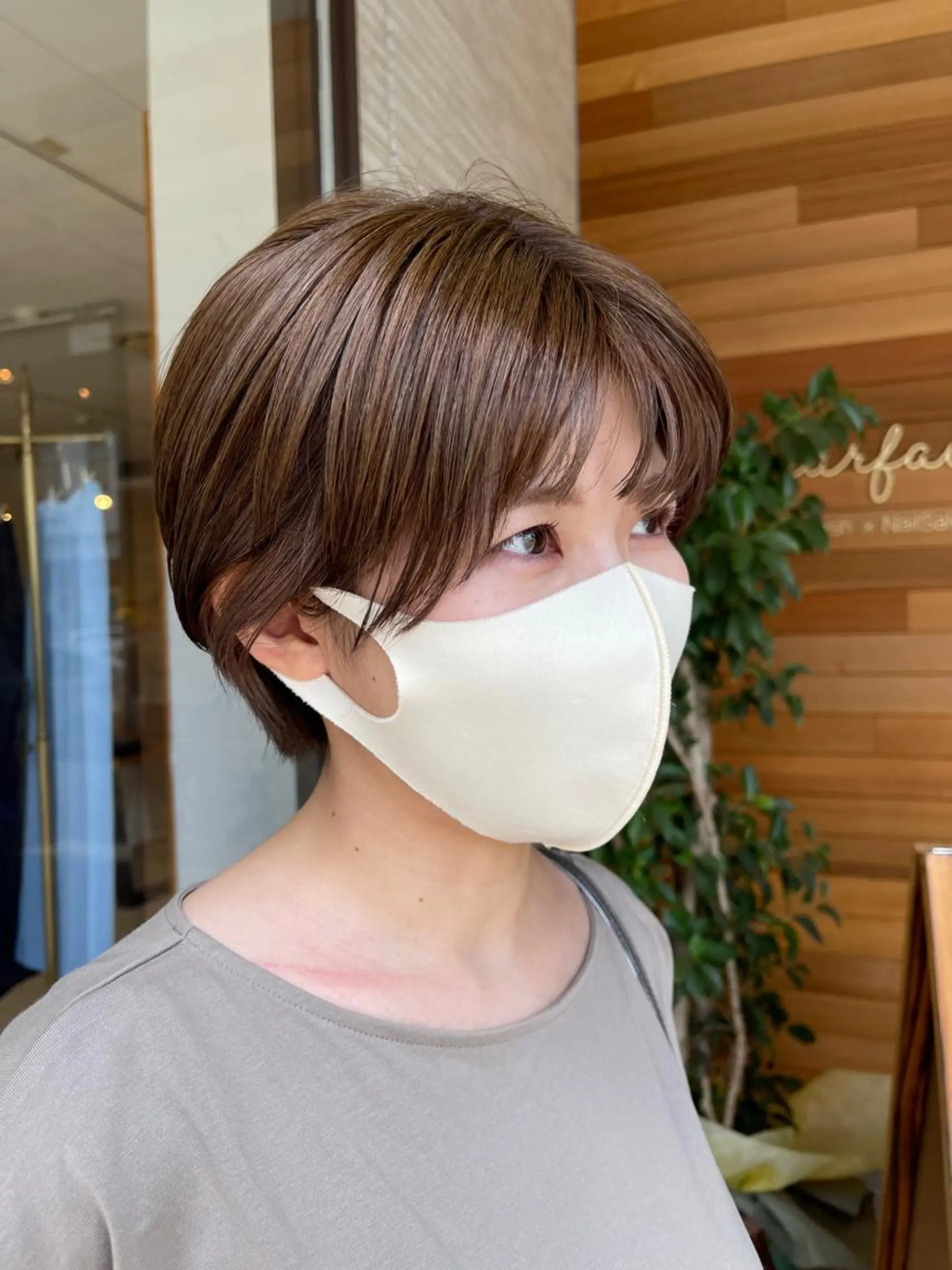 ショート カラー ヘアカラー トリートメント 【AMANEQ】 yuka🦋のヘアスタイル