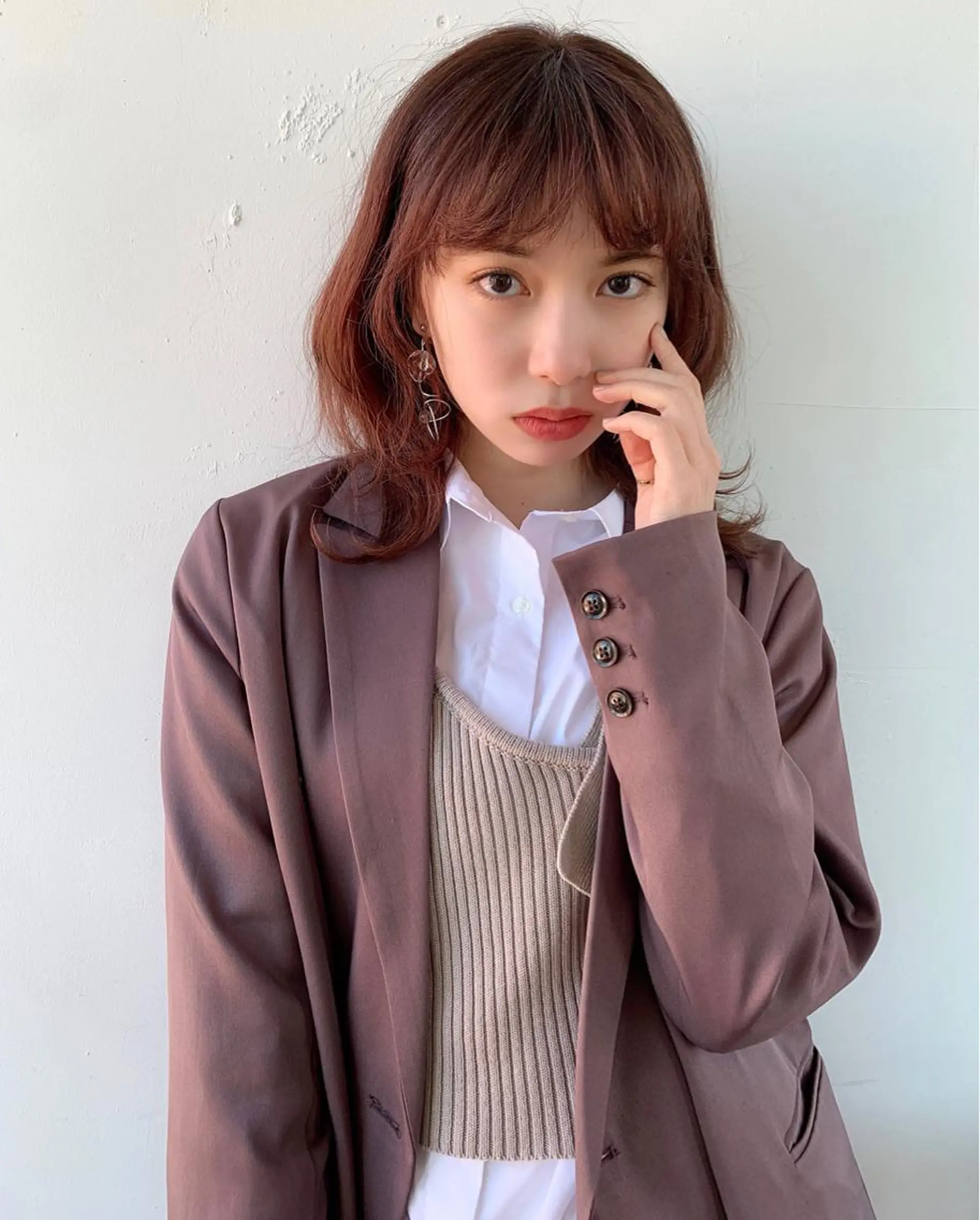 ミディアム カラー くびれヘア 外ハネヘア Sana / 韓国ヘア / カラーのヘアスタイル