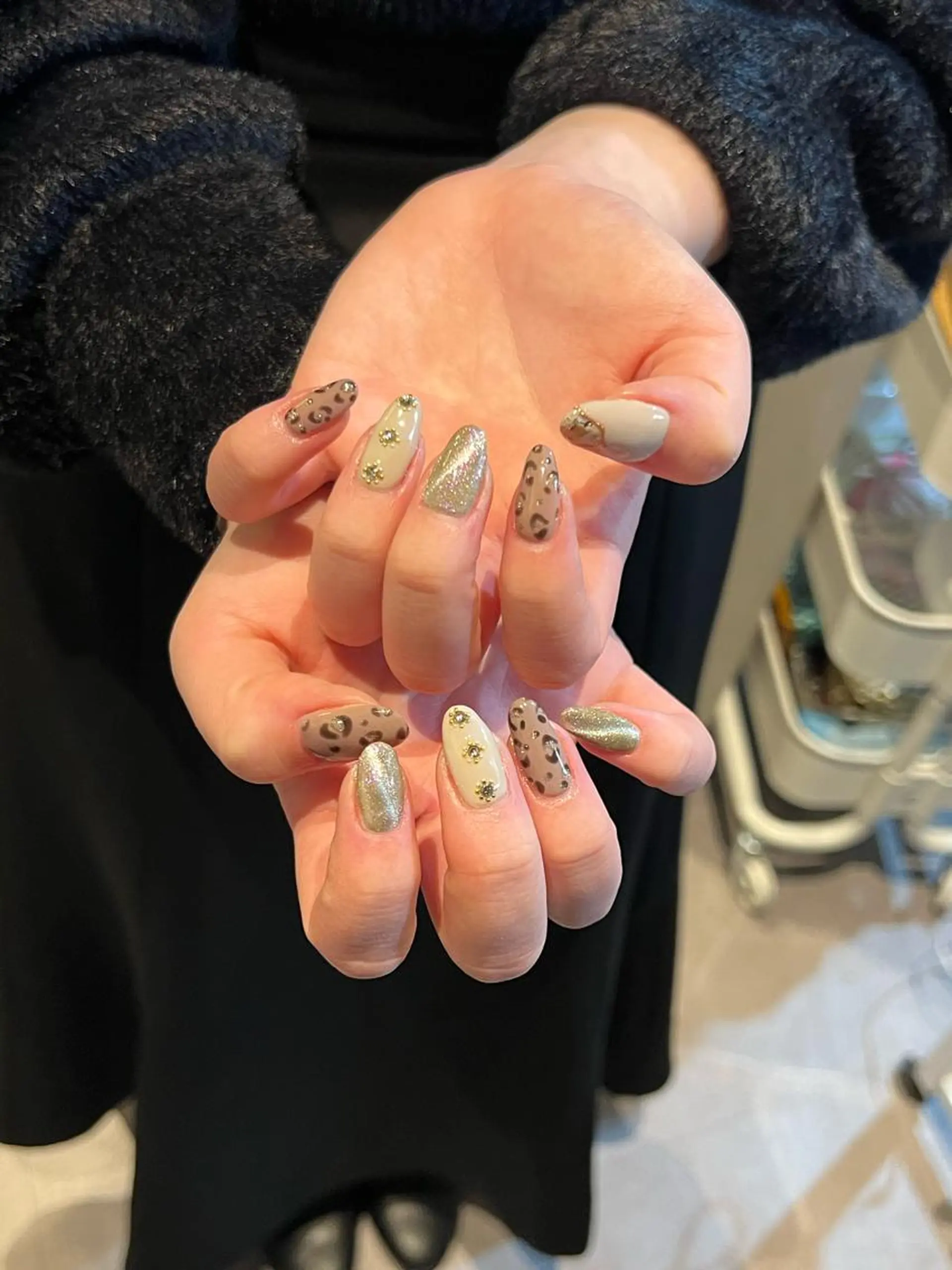 ネイル ハンドネイル vary clue所属・nailist🌻 YUKARIのネイルデザイン