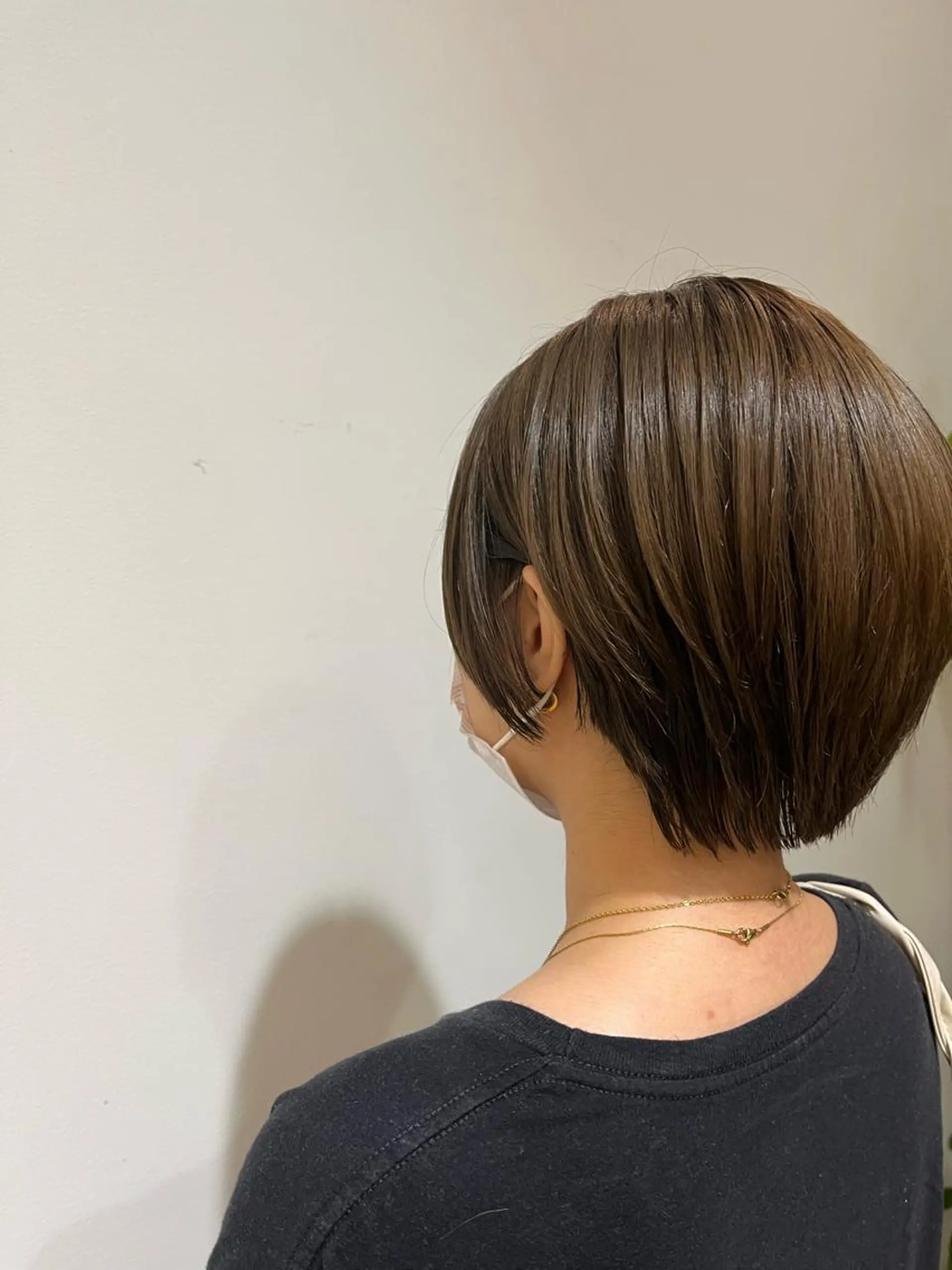 ショート ショートヘア 小顔カット 西崎 満里奈のヘアスタイル