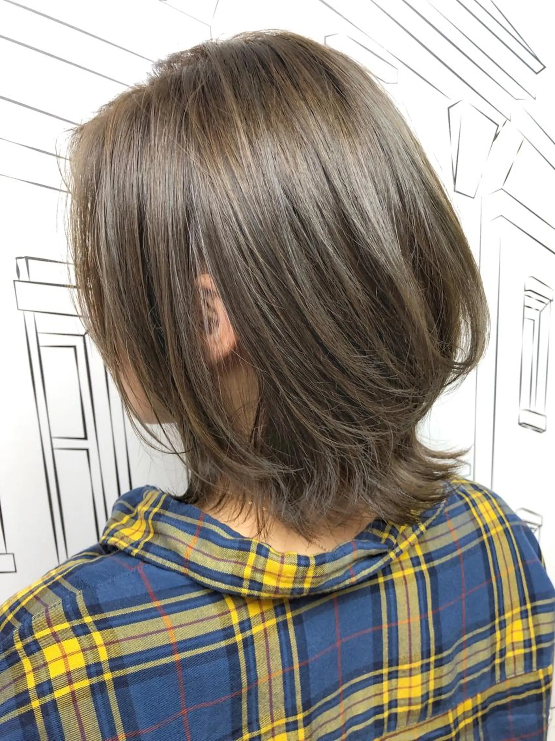 ミディアム カラー グレージュ ボブ くびれヘア 外国人風カラー ウルフカット レイヤー⭐️カラー ⭐️平川雅史のヘアスタイル