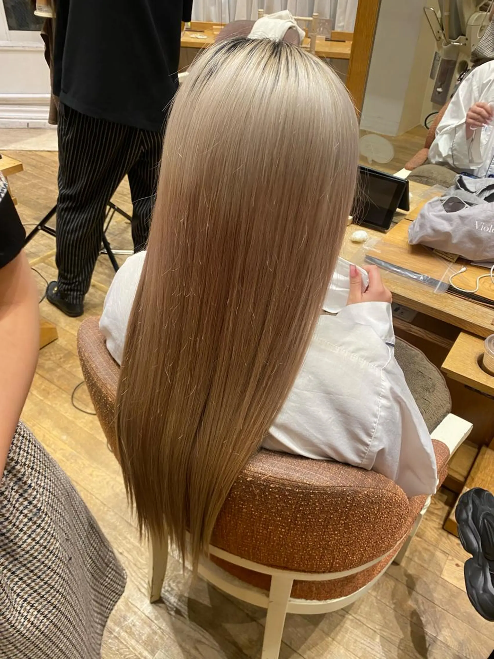 カラー 解田彩奈/ stylistのヘアスタイル