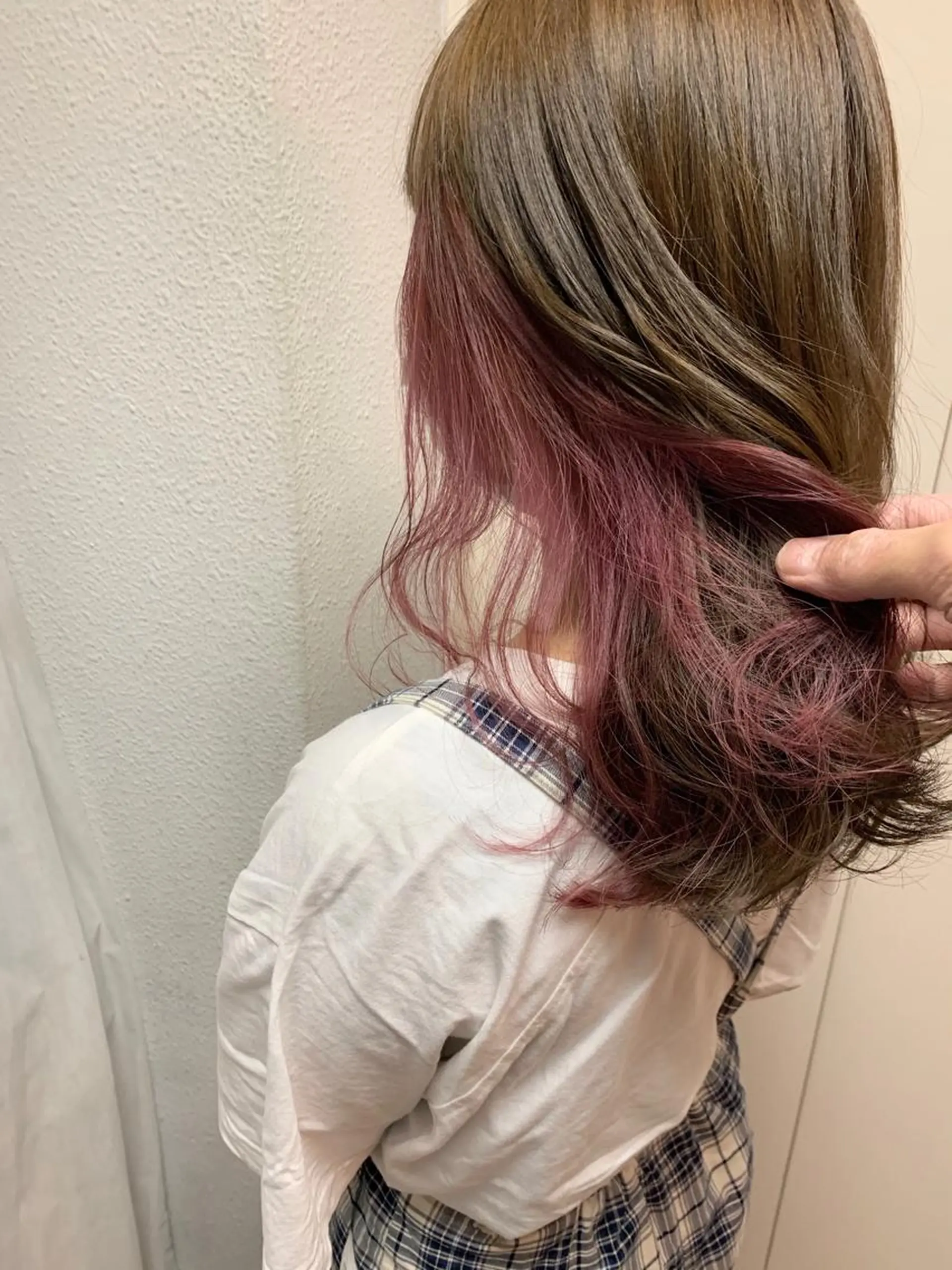 セミロング カラー パーマ ヘアアレンジ ベージュカラー ミルクティーベージュ ピンクカラー ヘアカラー トリートメント filo byFeria渋谷所属・縮毛矯正/美髪 髪質改善/石田幸輔のヘアスタイル