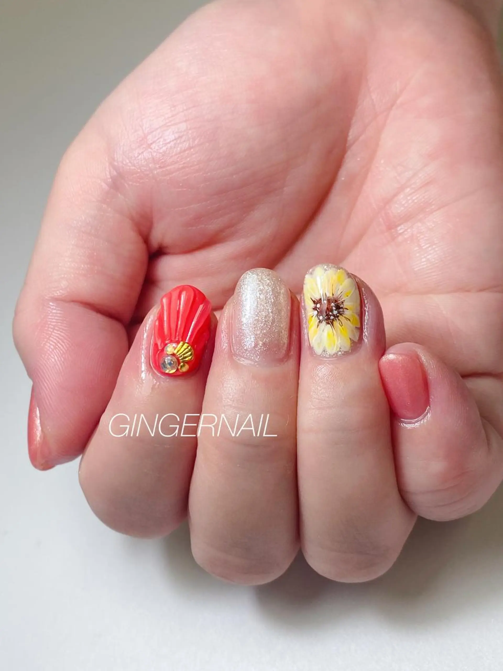 ネイル アートネイル ハンドネイル ハンドケア GINGER NAIL所属・代々木 GINGERNAILのネイルデザイン