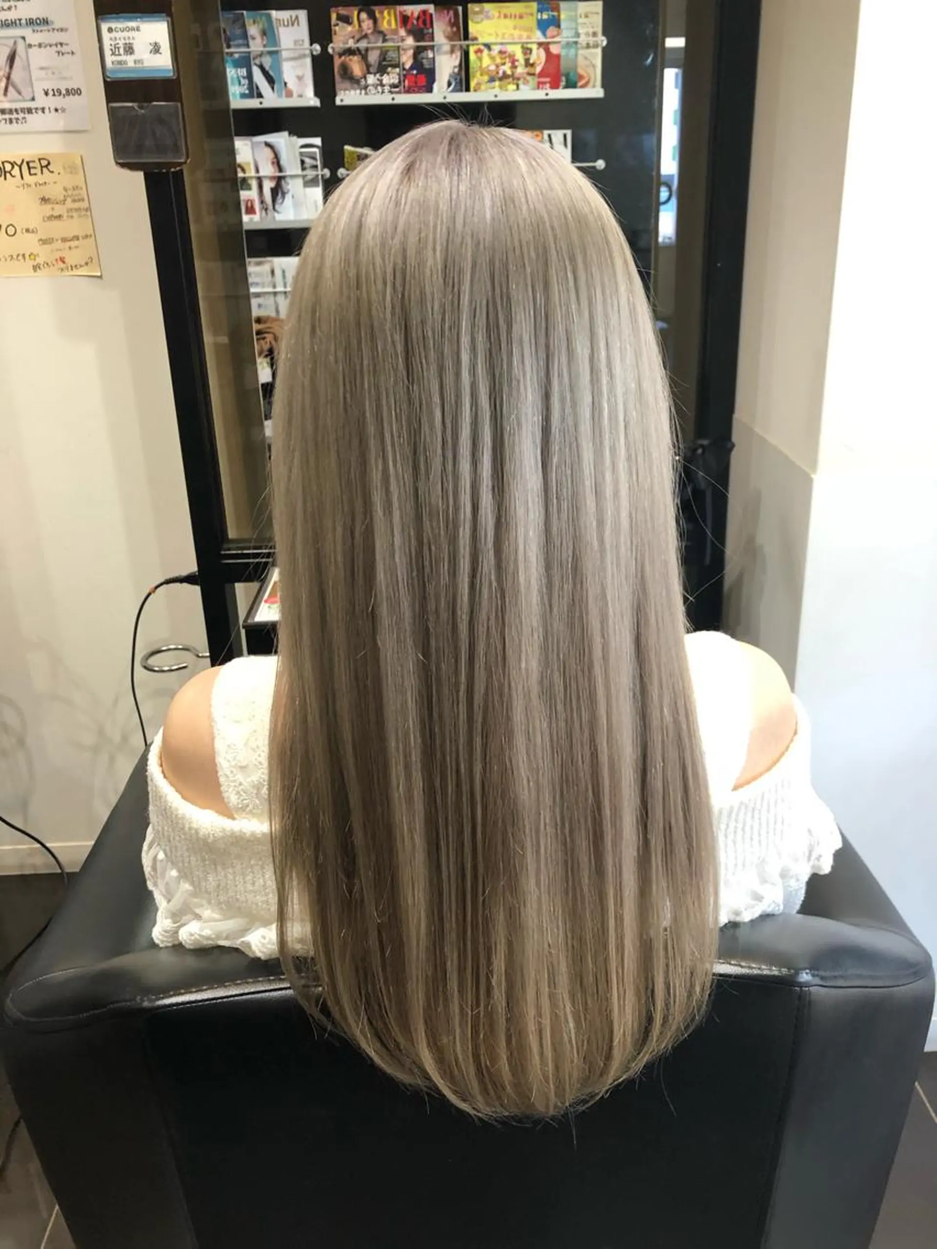 ロング カラー ヘアアレンジ ブリーチ ハイトーンカラー adept北千住店所属・✨髪質改善＆ボブ✨ 近藤 凌のヘアスタイル