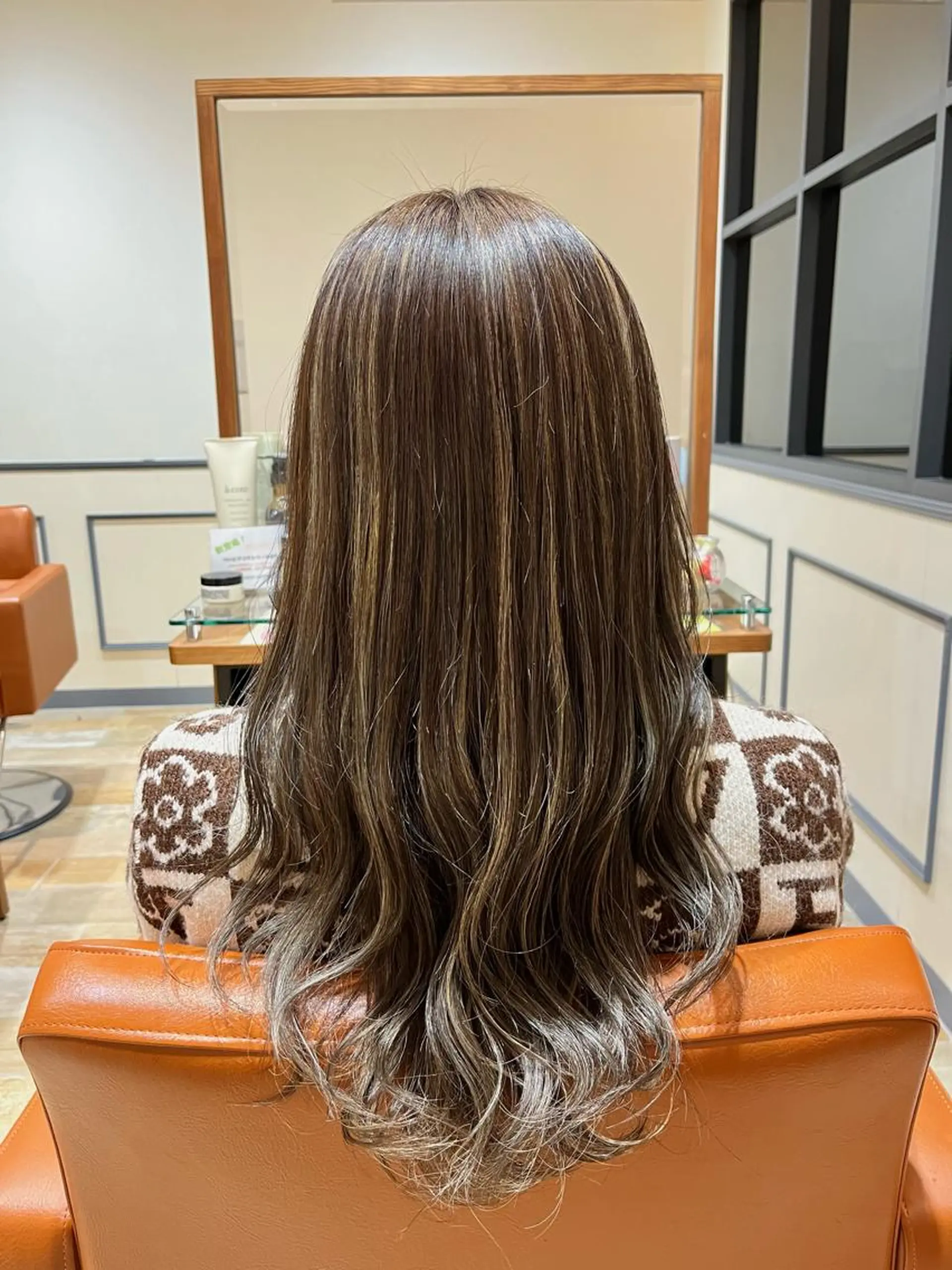 カラー 【eight宿河原】 すぎもとはづきのヘアスタイル