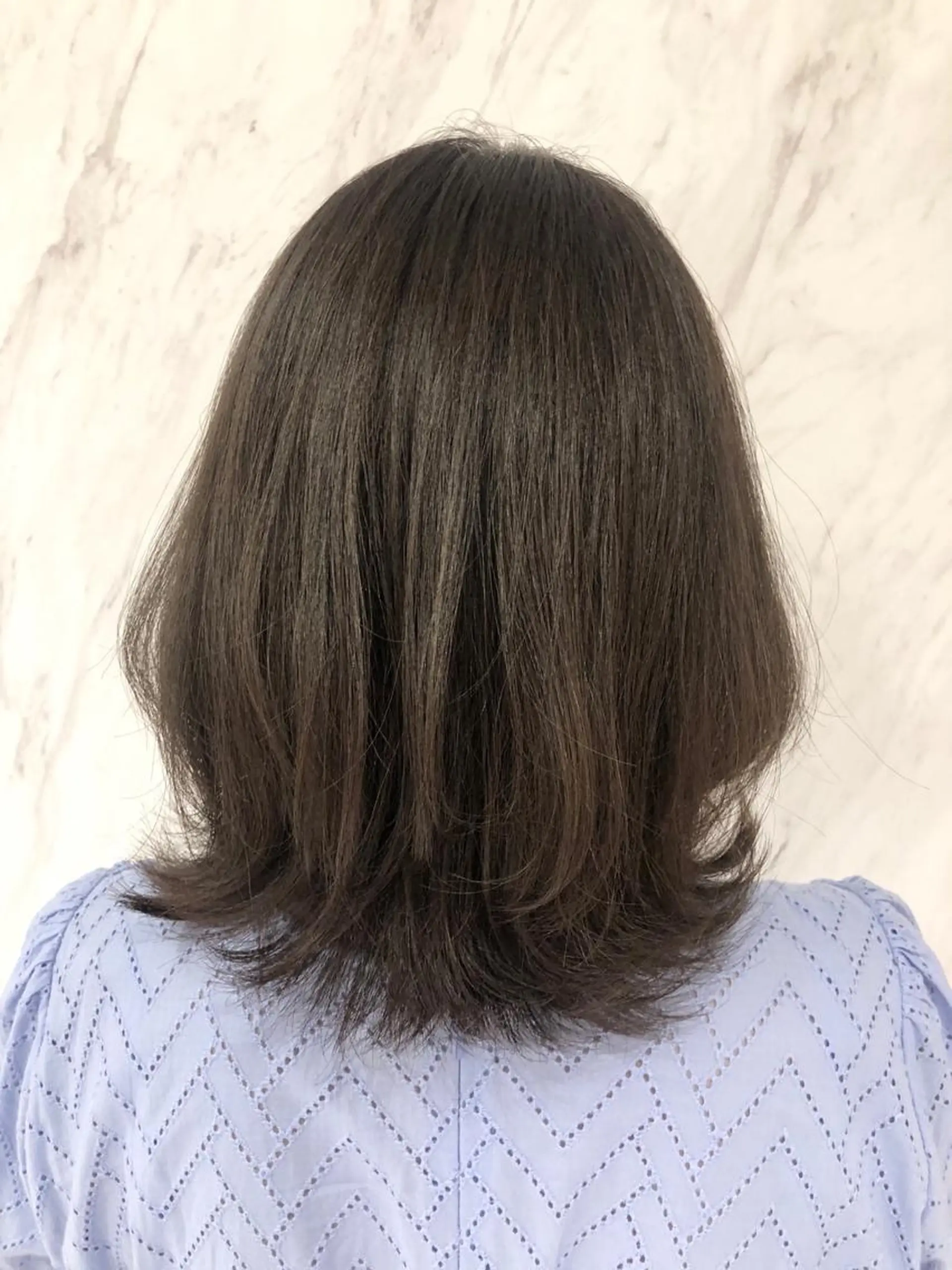 ミディアム カラー 透明感カラー Lee大阪店所属・店長　濱口 花菜　美髪整形のヘアスタイル