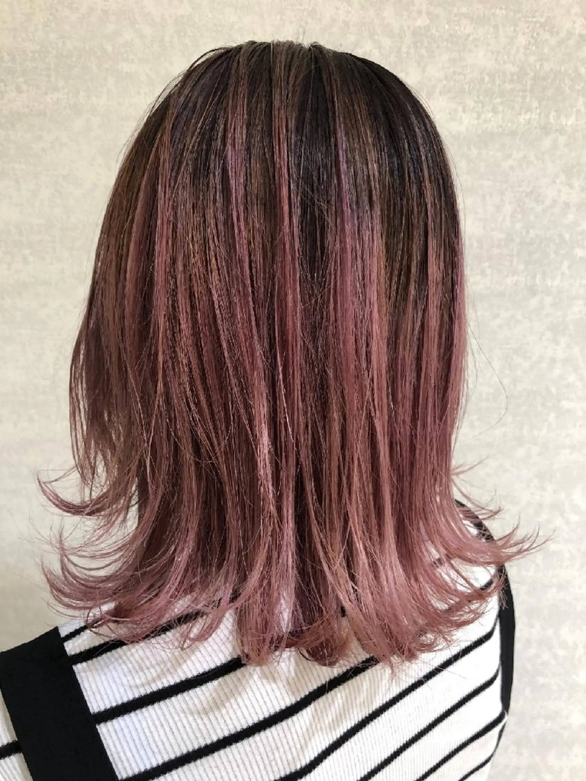 ミディアム カラー ピンクカラー 韓国風ヘア 新規限定カット無料 クーポン有り【桂口】のヘアスタイル