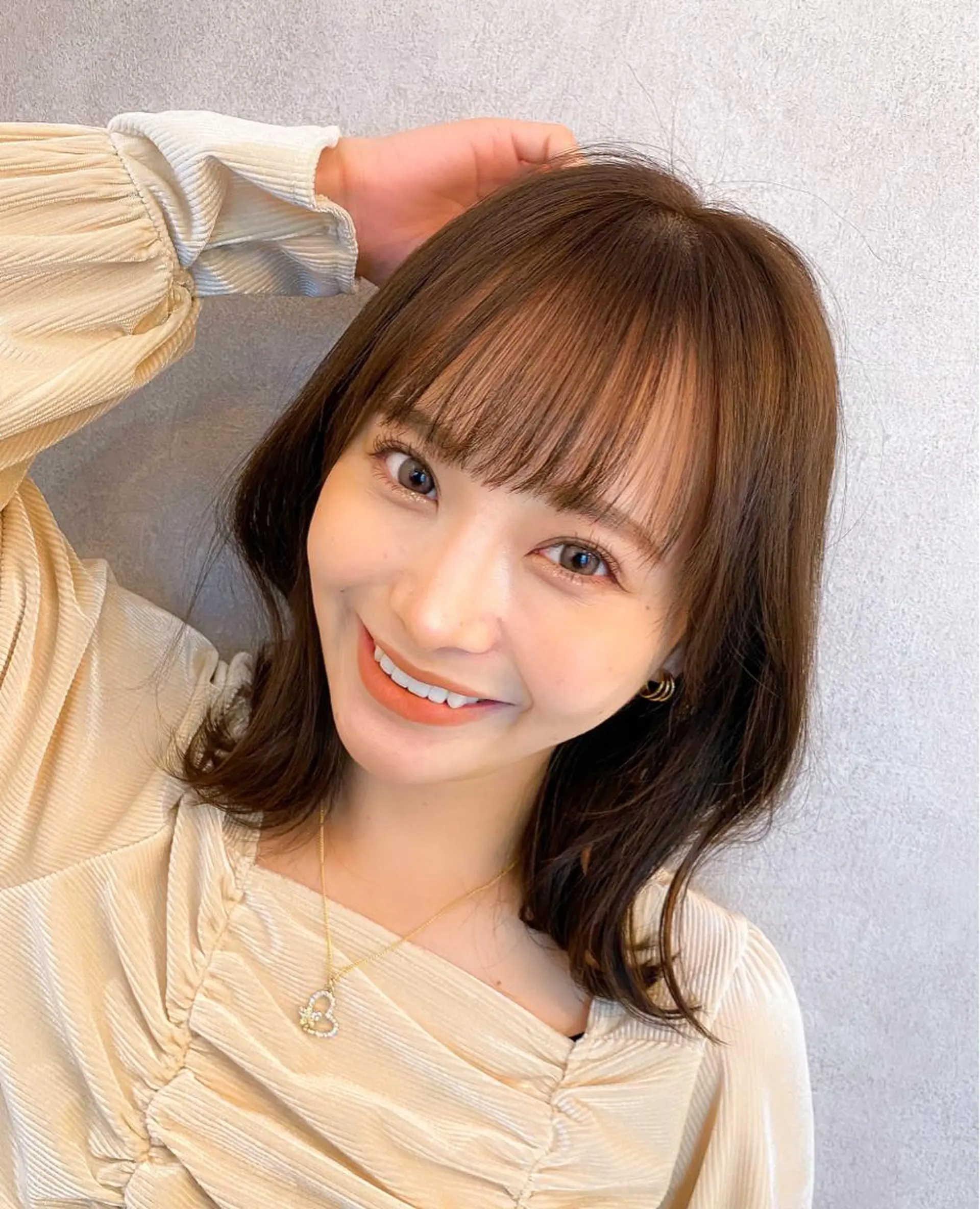 ミディアム カラー シールエクステ ミディアムパーマ ブリーチ ケアブリーチ ダブルカラー カット トリートメント 新宿/韓国風レイヤー 髪質改善/渋谷直樹のヘアスタイル