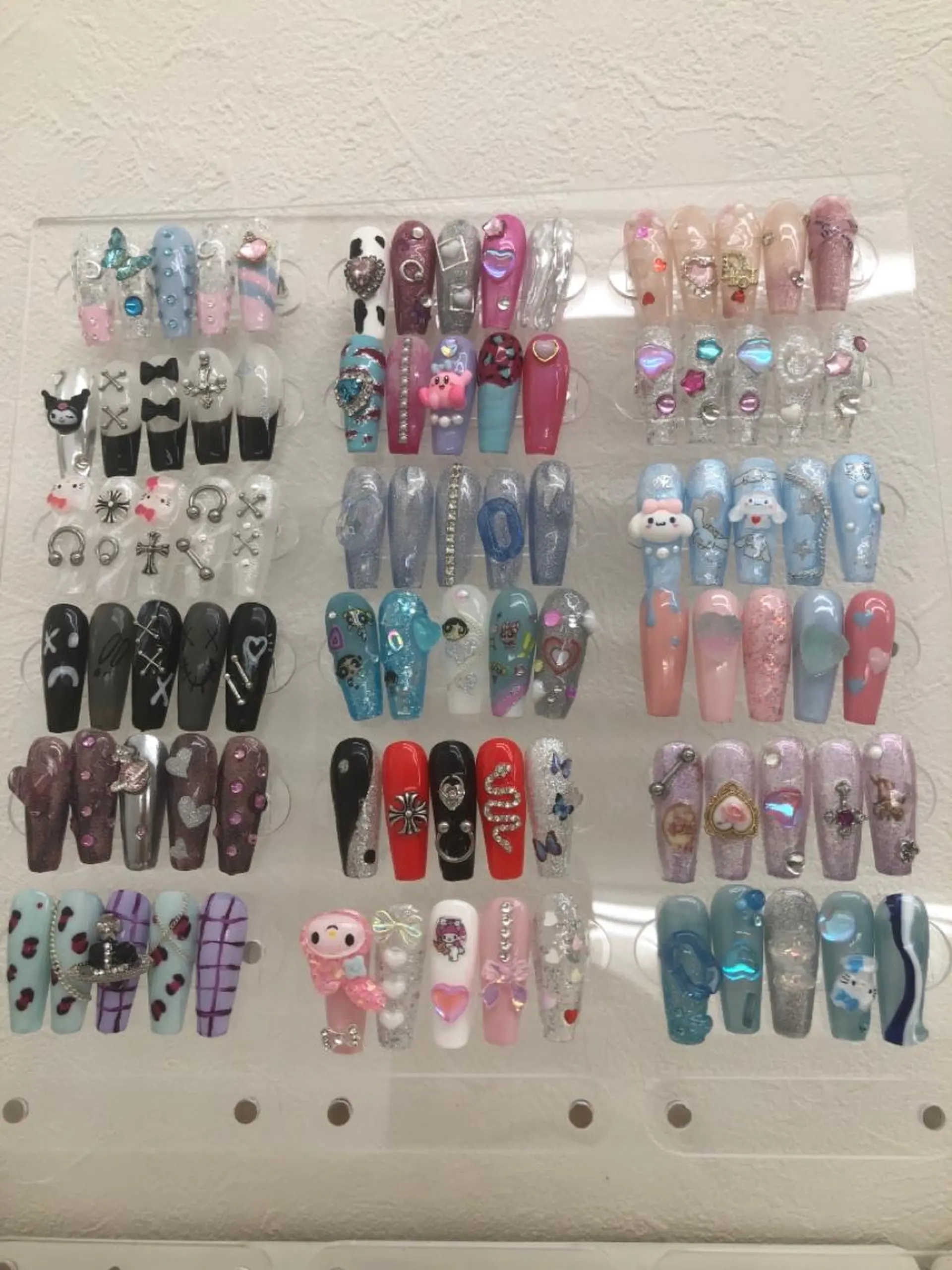 ネイル ハンドネイル モナ& ミユのネイルデザイン