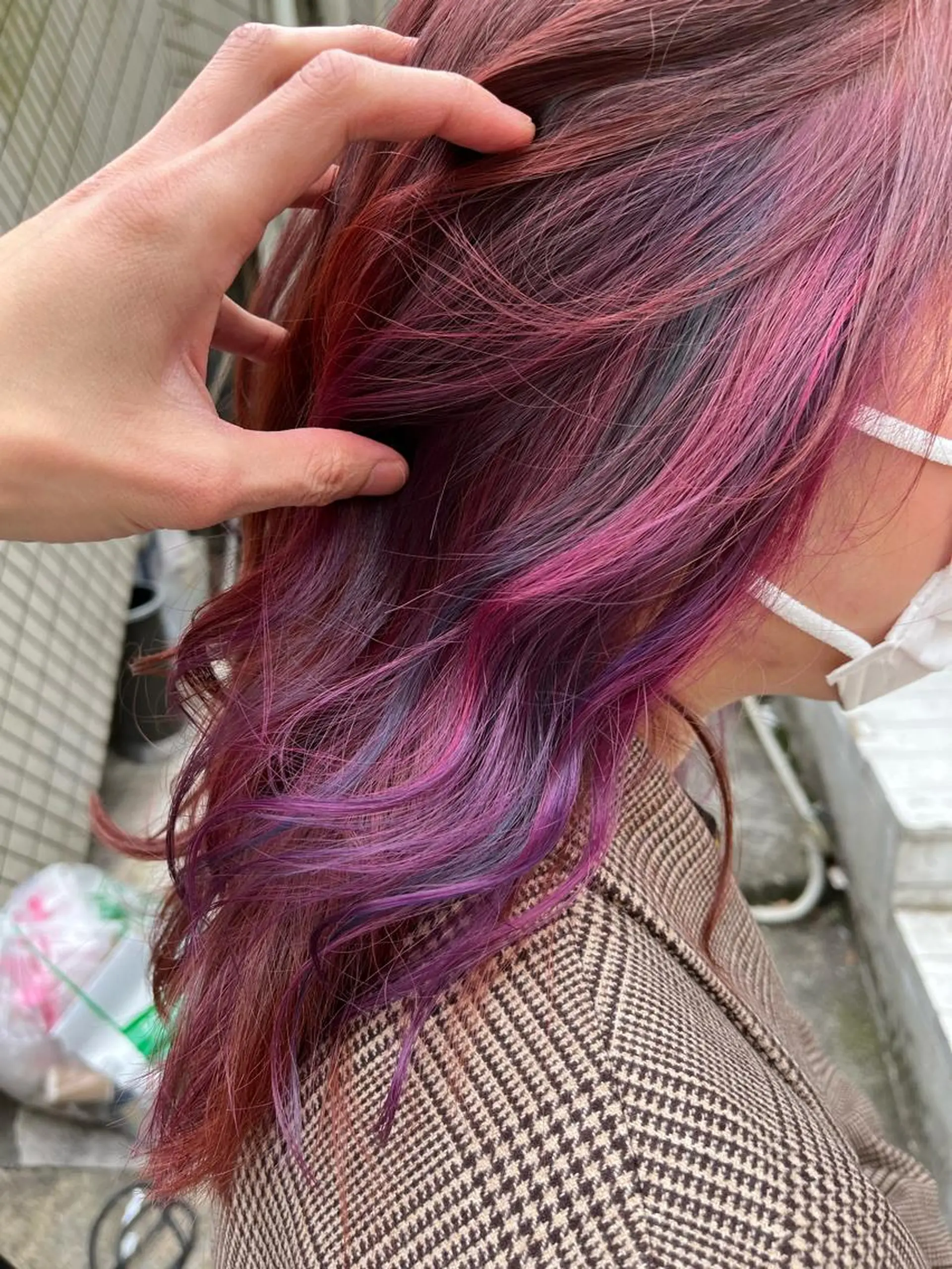 ミディアム カラー アッシュ バレイヤージュ ミストバング ベージュカラー ブリーチ カット ヘアカラー トリートメント 原宿サロン代表 デザインカラー伊藤卓のヘアスタイル