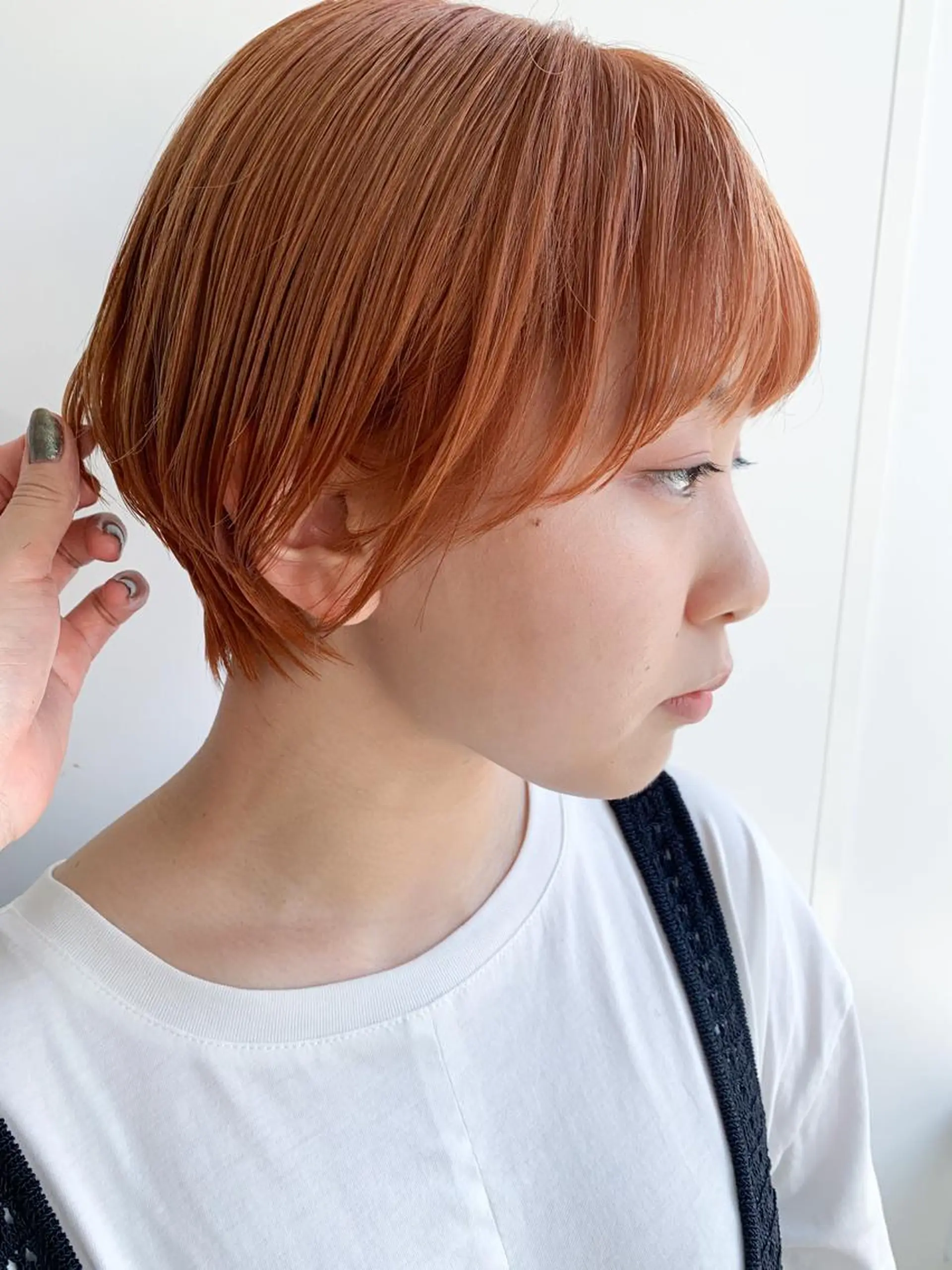 ショート nuu所属・💜ショート💜 ウルフ、ボブ二色亜美のヘアスタイル