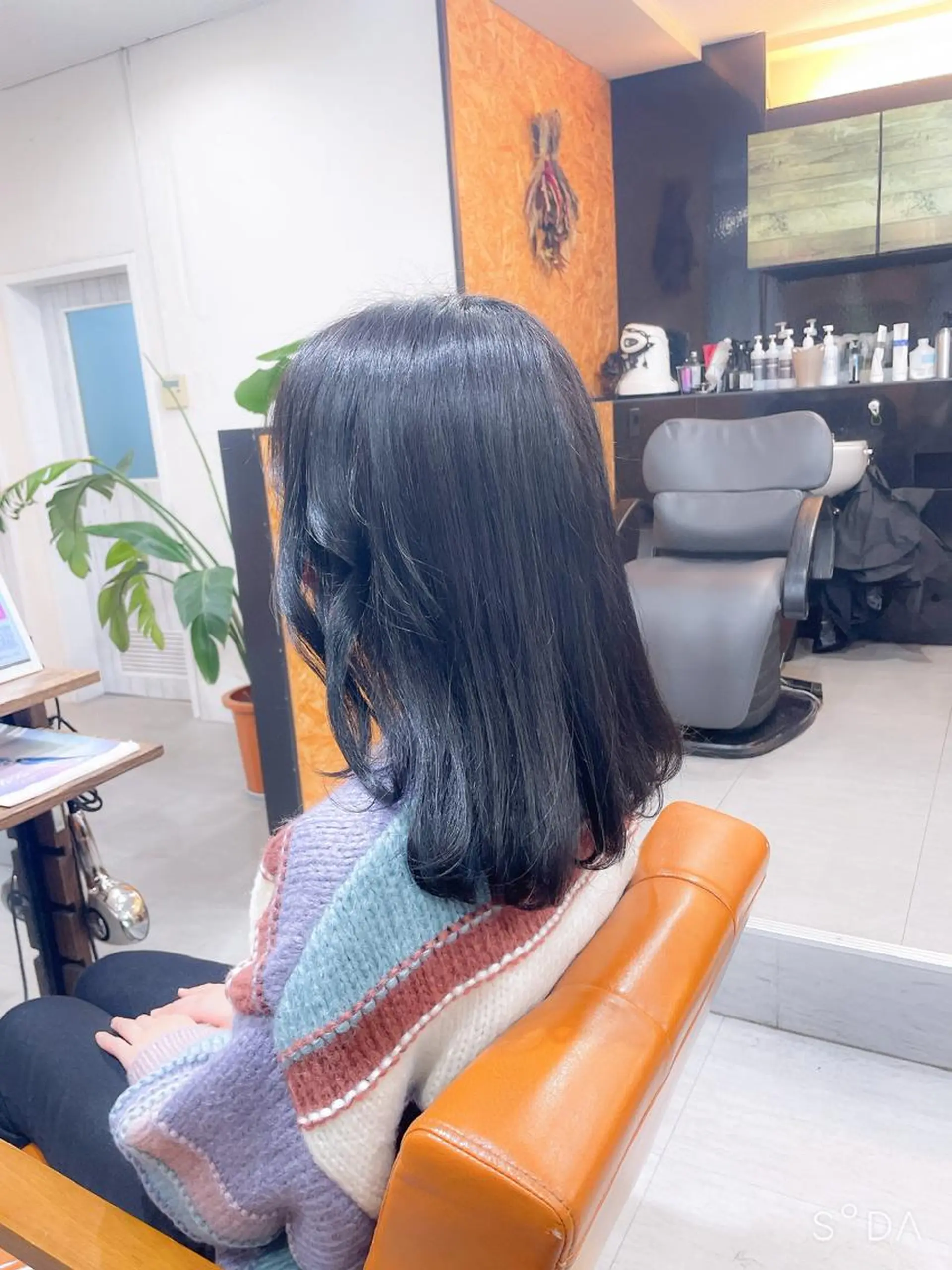 ミディアム カラー 黒髪 ブルーカラー ブルーブラック かんばら りょーいのヘアスタイル