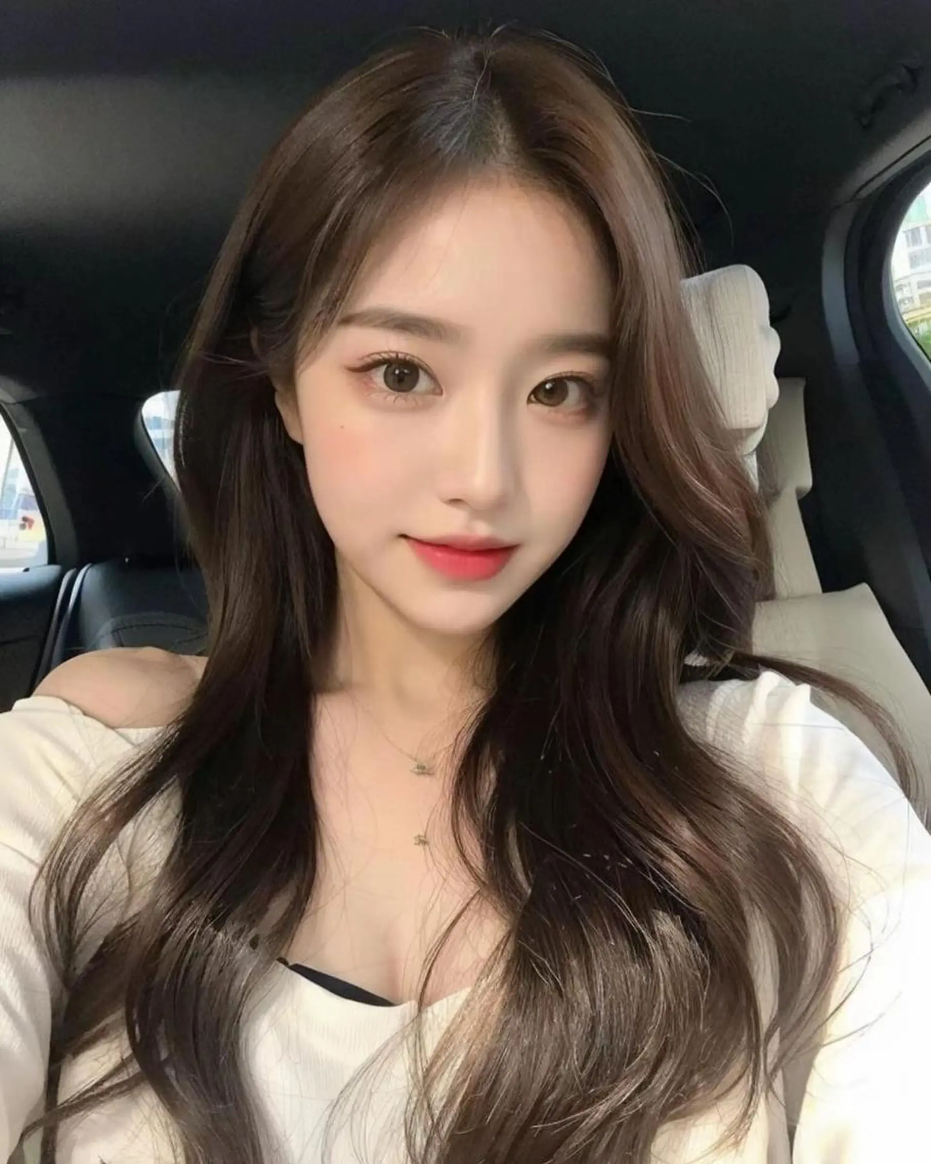 ロング カラー カット 韓国風グレージュ 🤍たくみ🤍のヘアスタイル