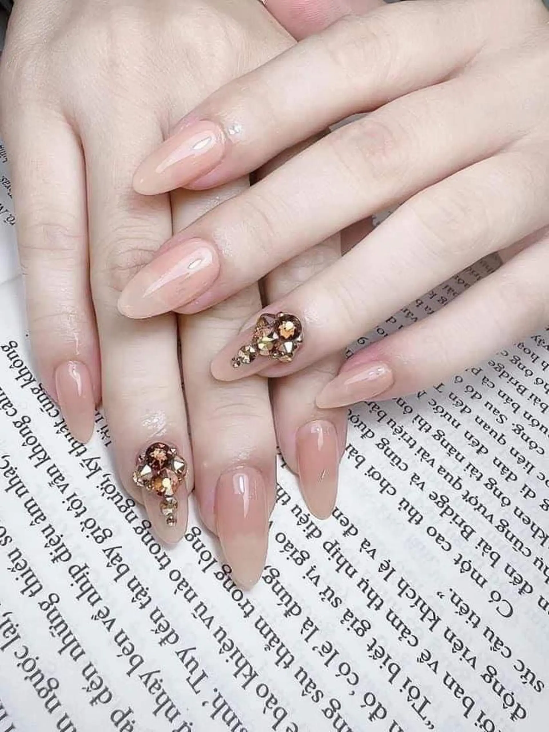 ネイル フレンチネイル ジェルネイル 韓国ネイル マグネットネイル 持ち込み Anh 高田馬場のネイルデザイン