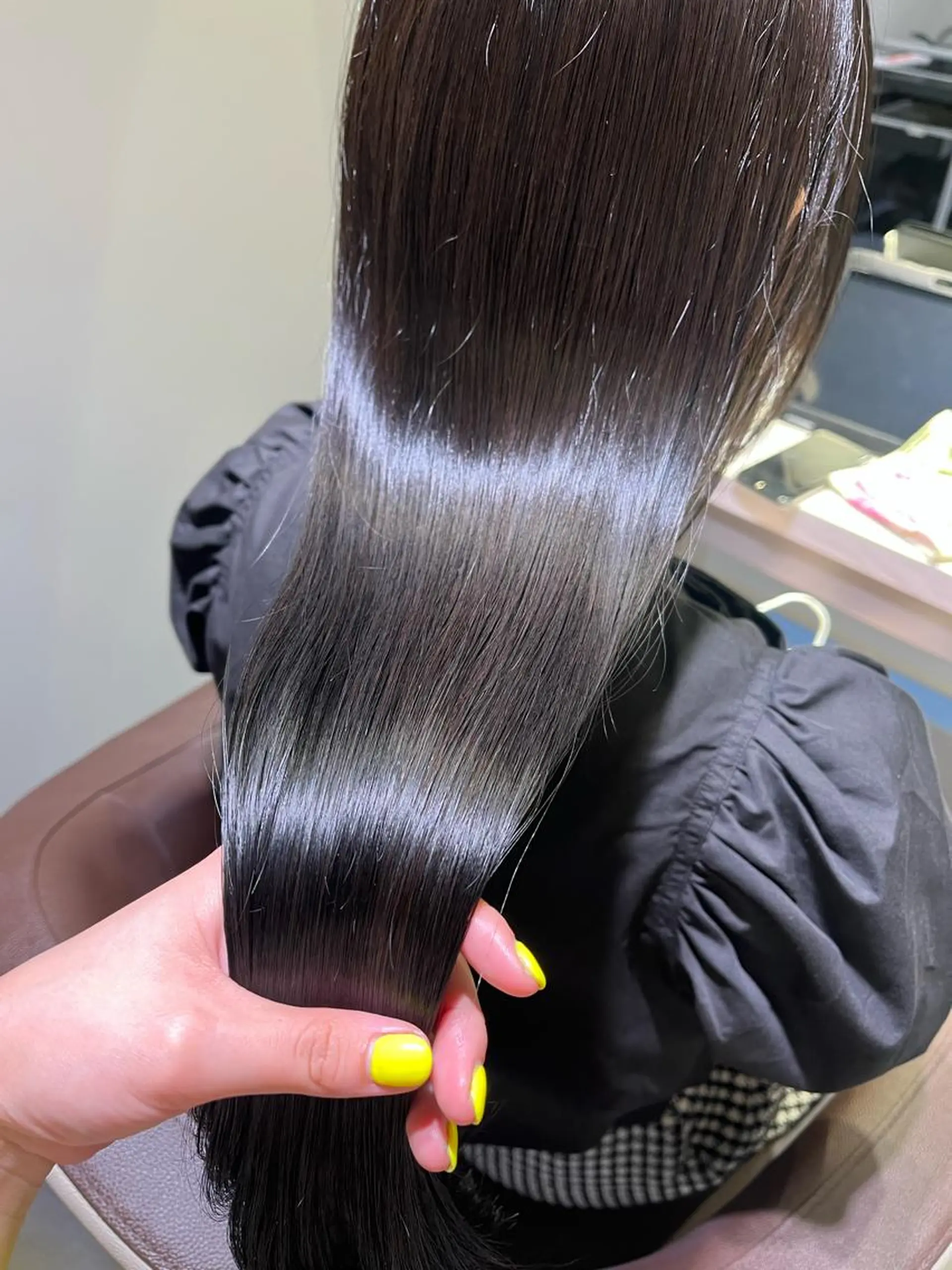 ロング aoi ♡グレージュ ・ベージュカラーのヘアスタイル