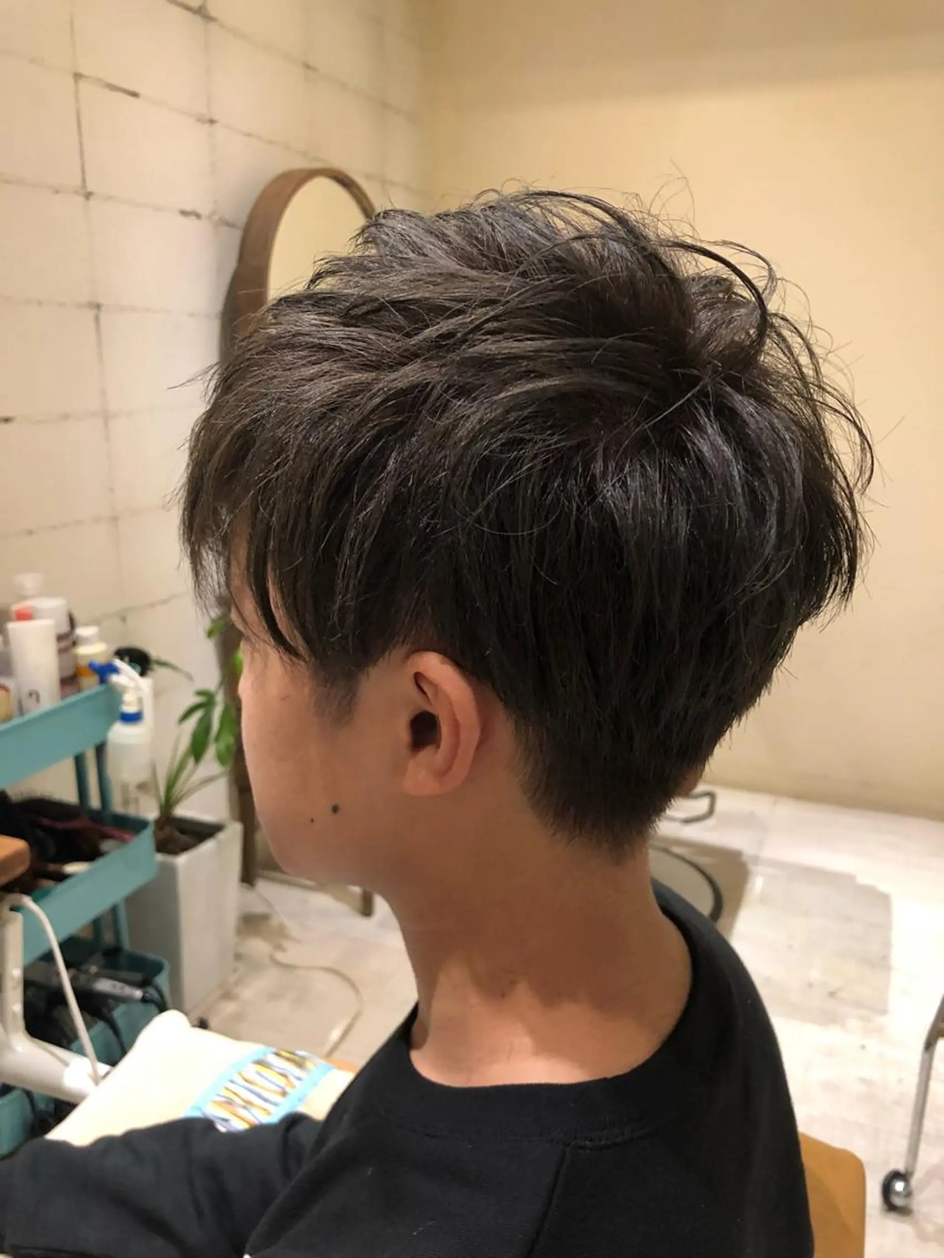 ショート カラー メンズ アッシュ ベージュカラー ひろせ かなのヘアスタイル