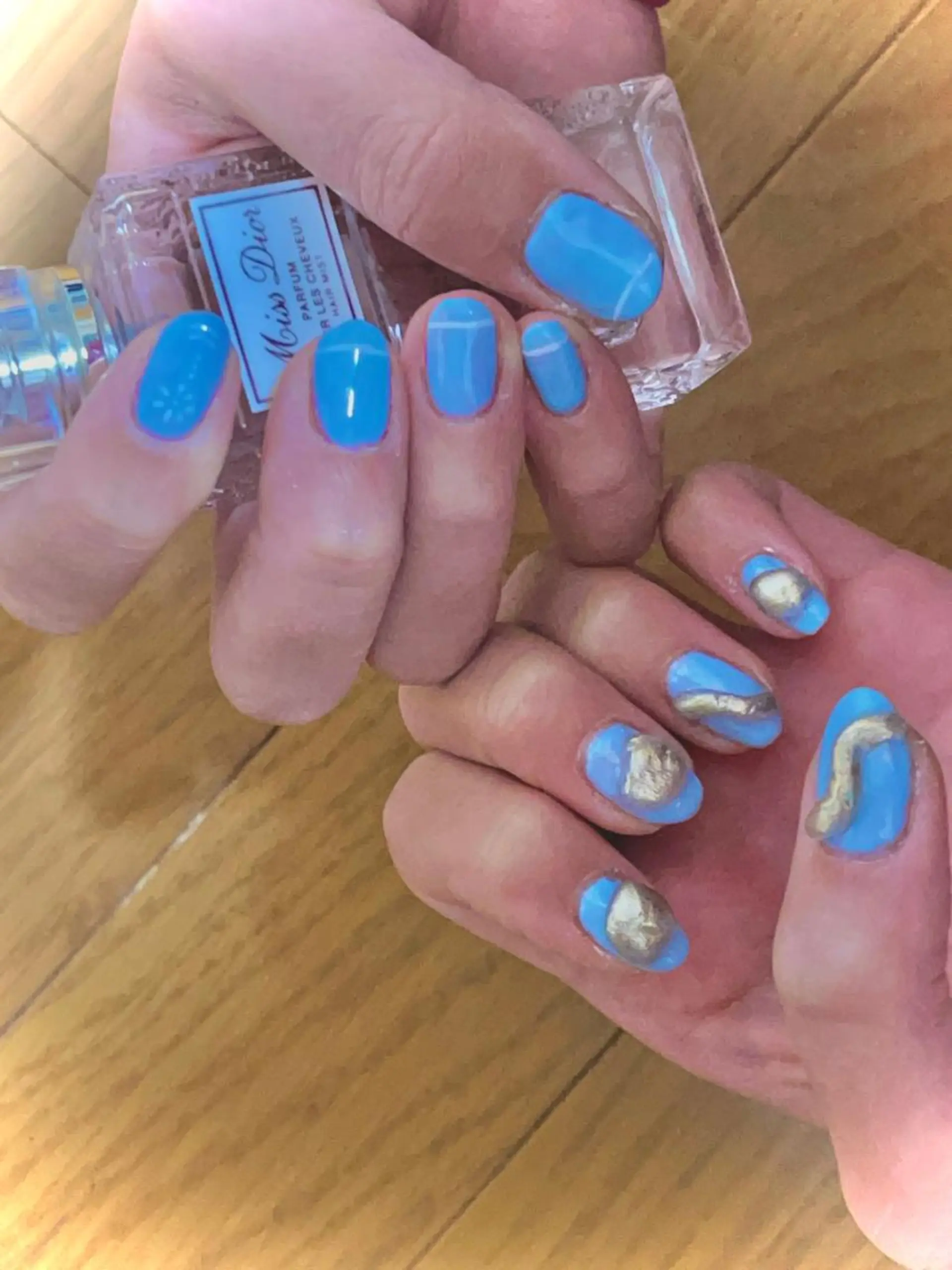 ネイル ブルー ニュアンスネイル ストーンネイル salon:S 仙台店のマツエク・マツパデザイン