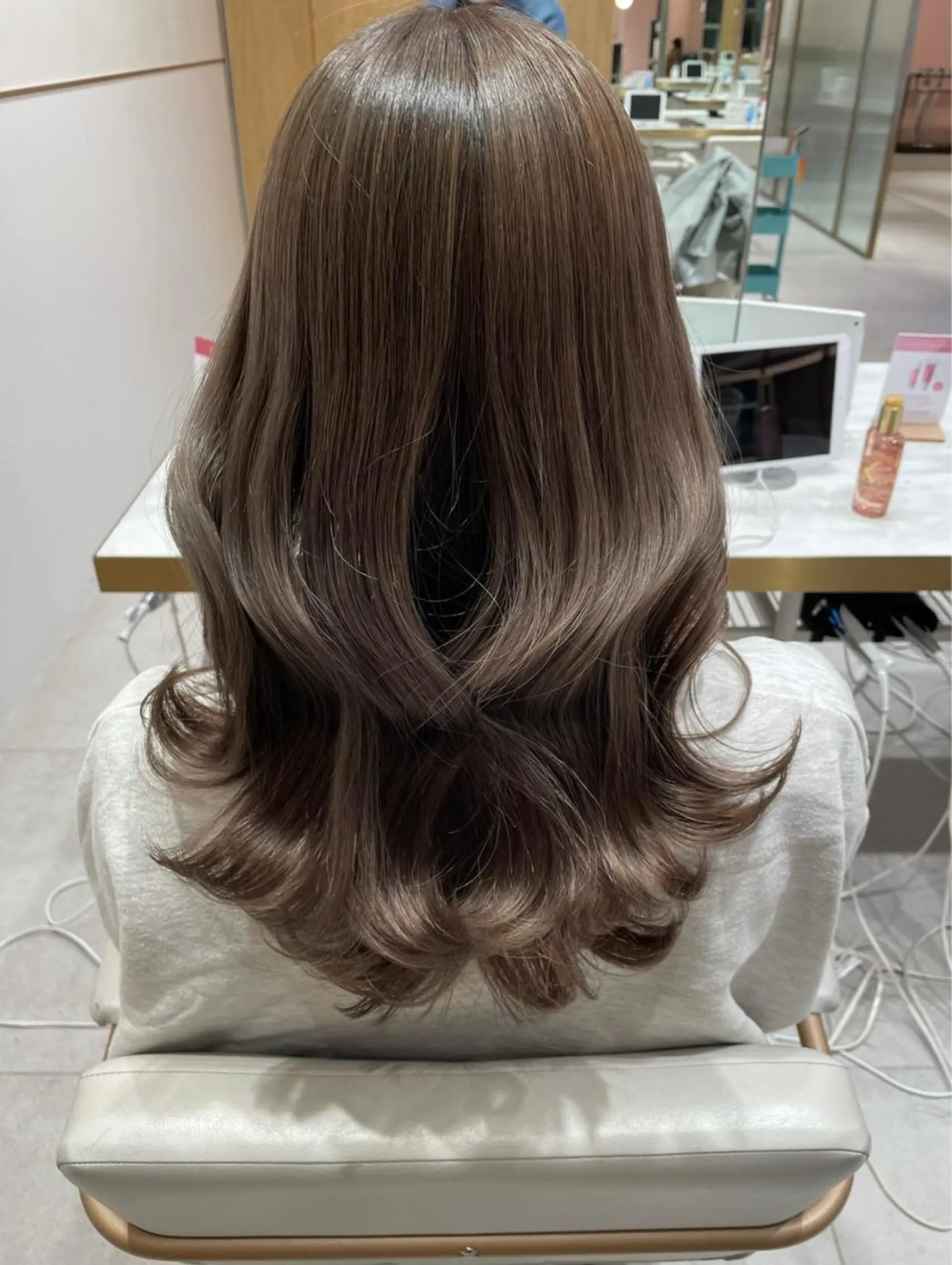 ロング レイヤーカット/ 顔まわり/アオイのヘアスタイル