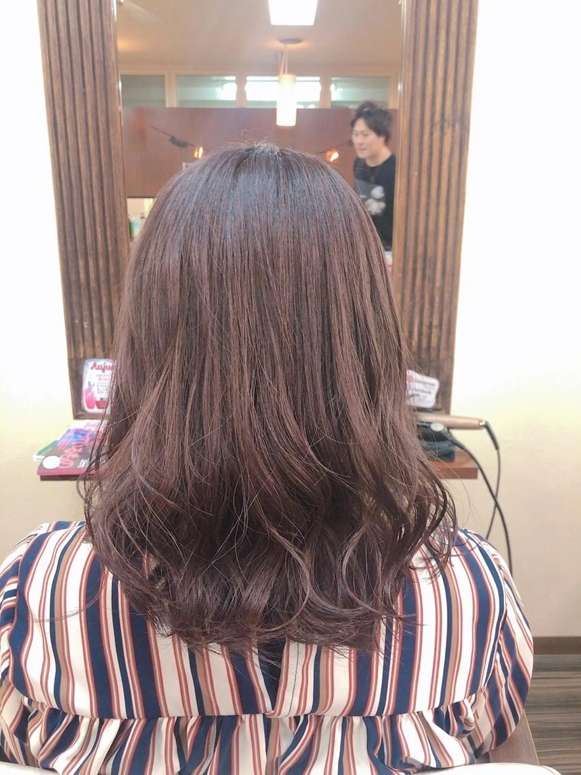 ミディアム カラー 加藤 瑠美のヘアスタイル