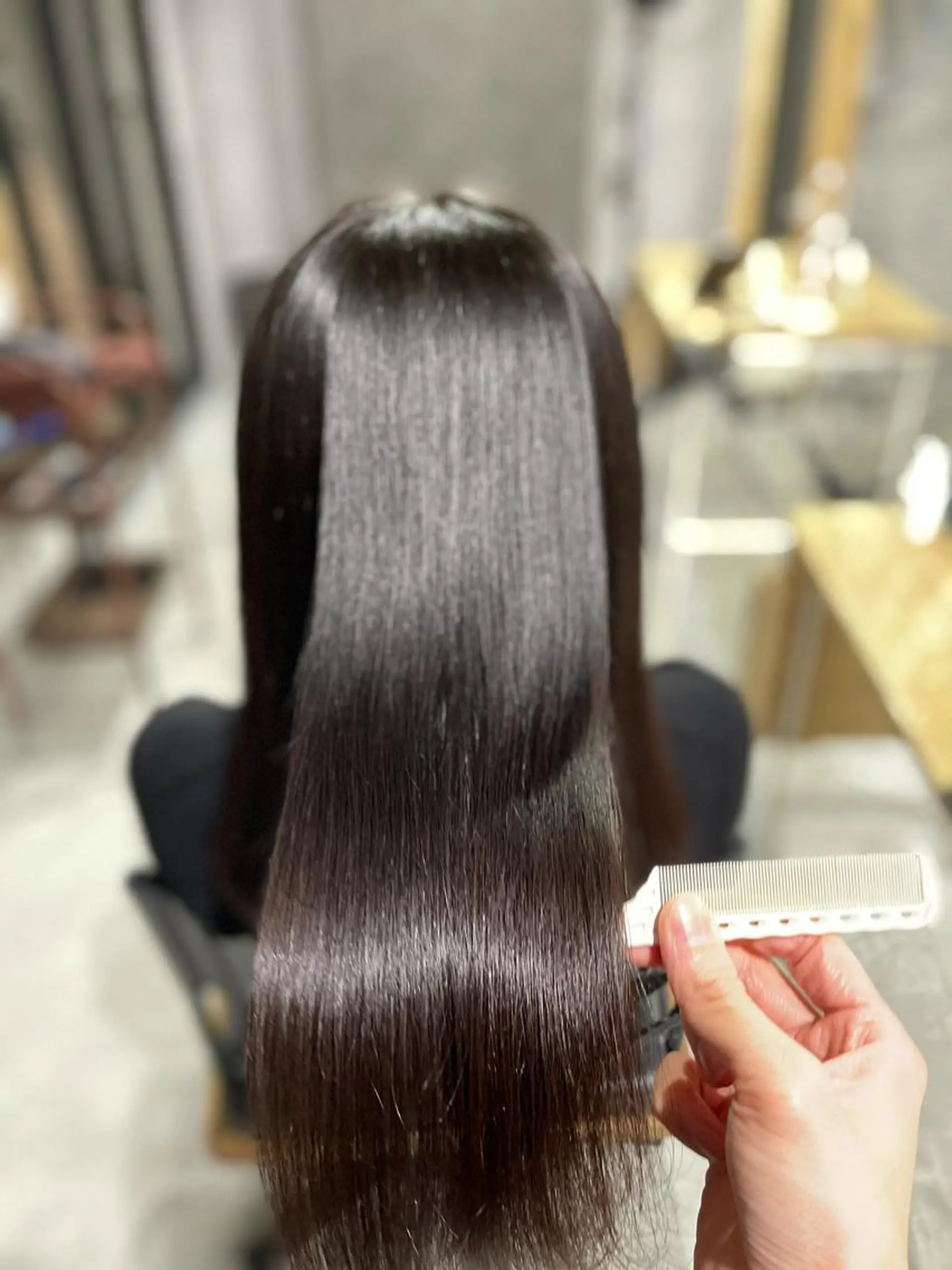 ロング カラー メンズ眉毛ITSUK Iメンズ専門　新宿の眉毛・アイブロウイメージ