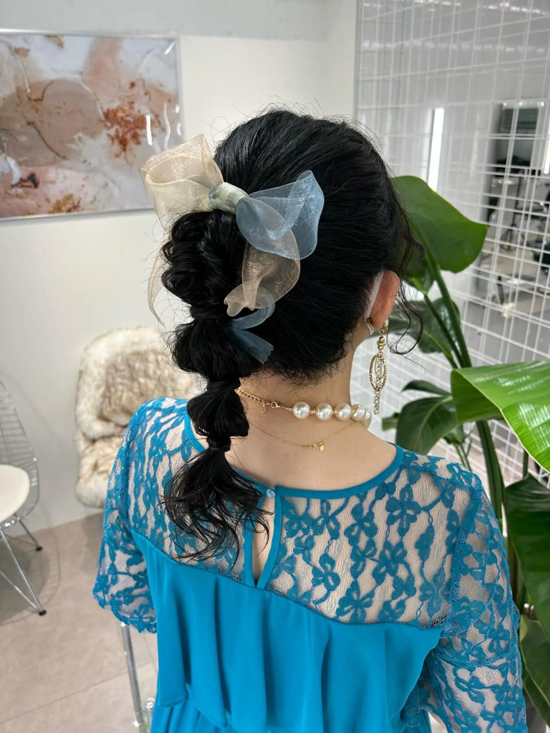 セミロング カラー ヘアアレンジ 卒業式ヘアセット🎀 ヘアアレンジのヘアスタイル