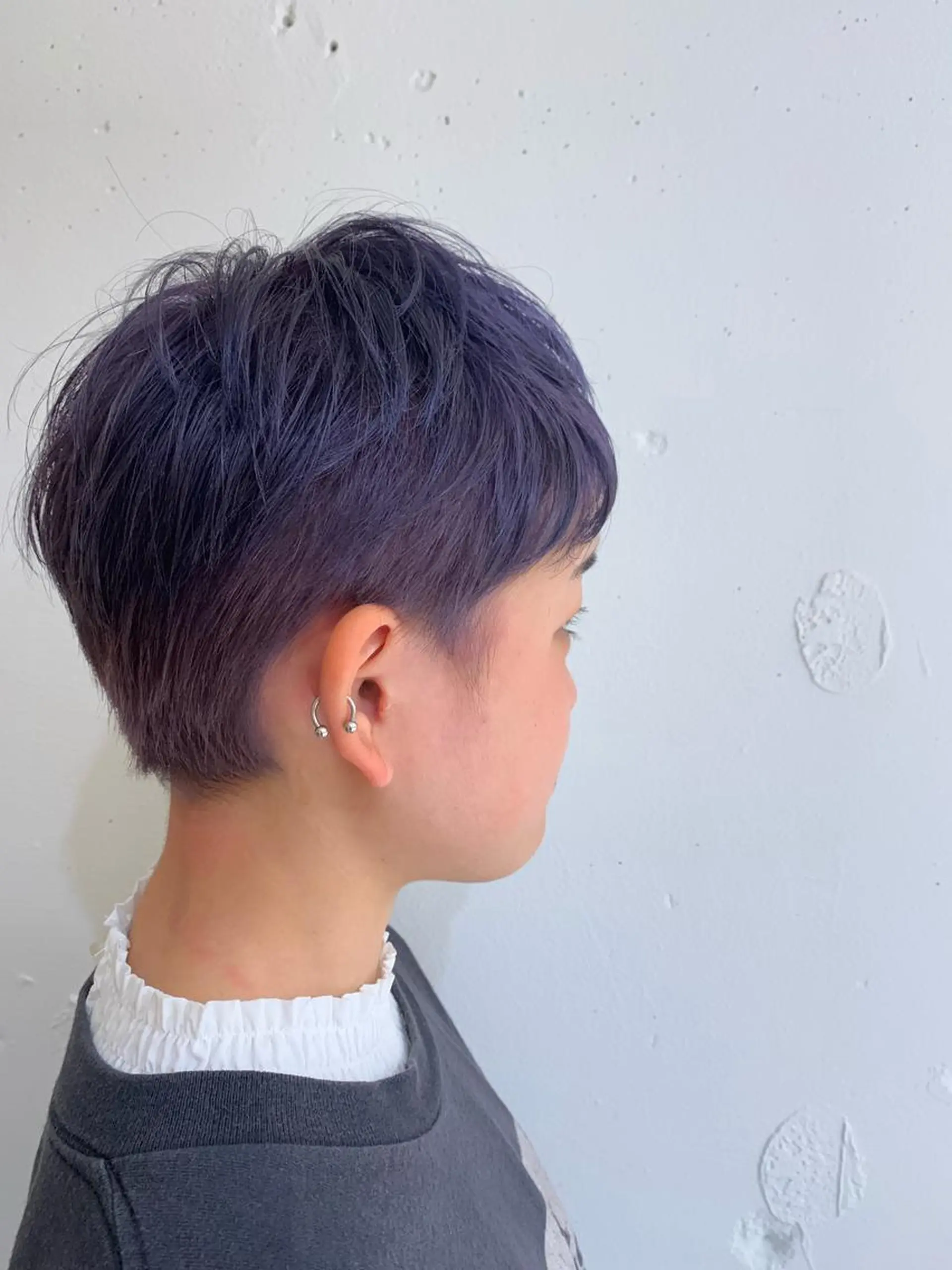 ショート カラー ベリーショート ブリーチ ハイトーンカラー パープルカラー ショートヘア newi 京橋 【yuuki】のヘアスタイル