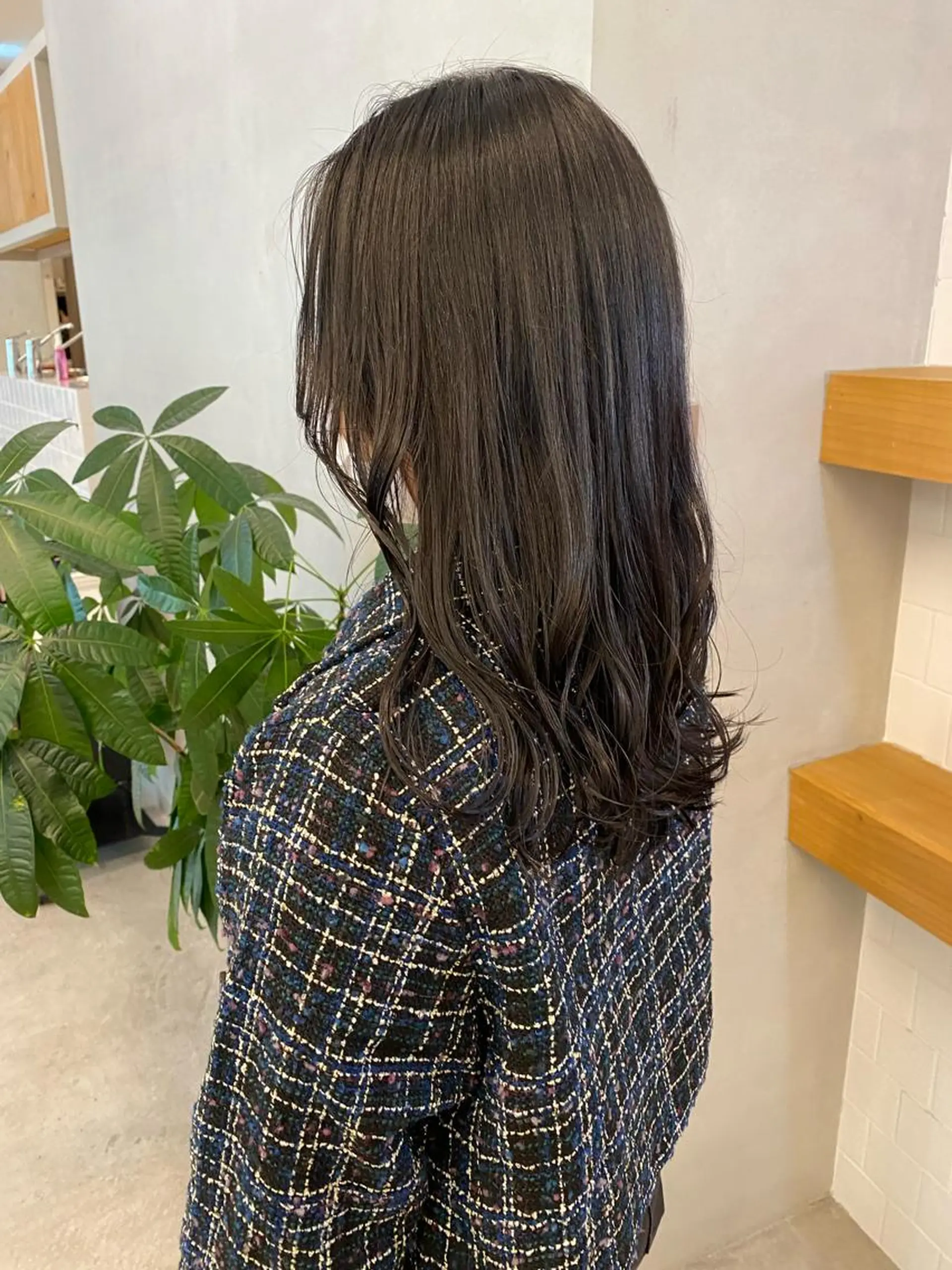 セミロング カラー ヘアアレンジ 、 、のヘアスタイル