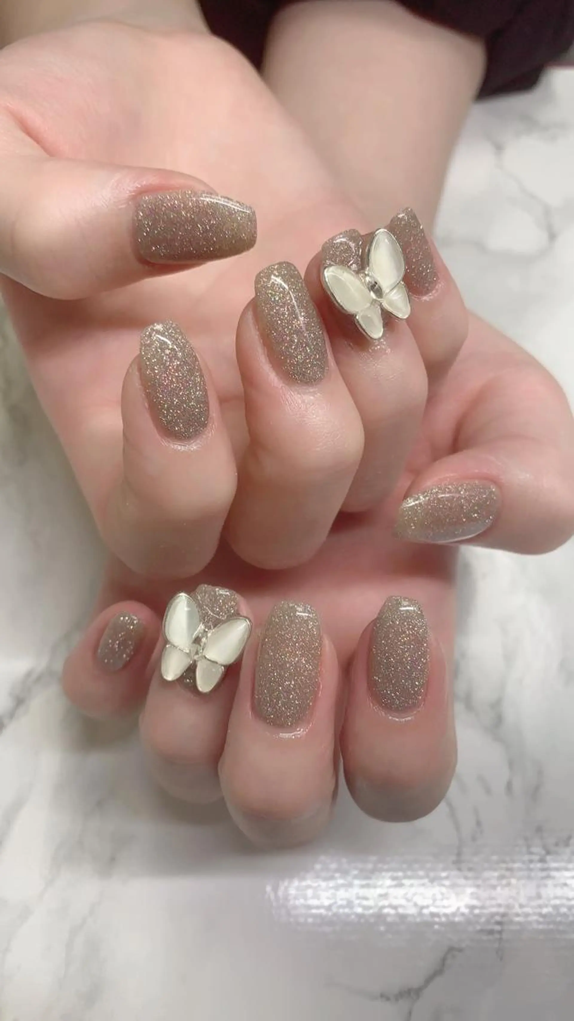 ネイル はな💎ネイル ワンホン、長さ出しのネイルデザイン