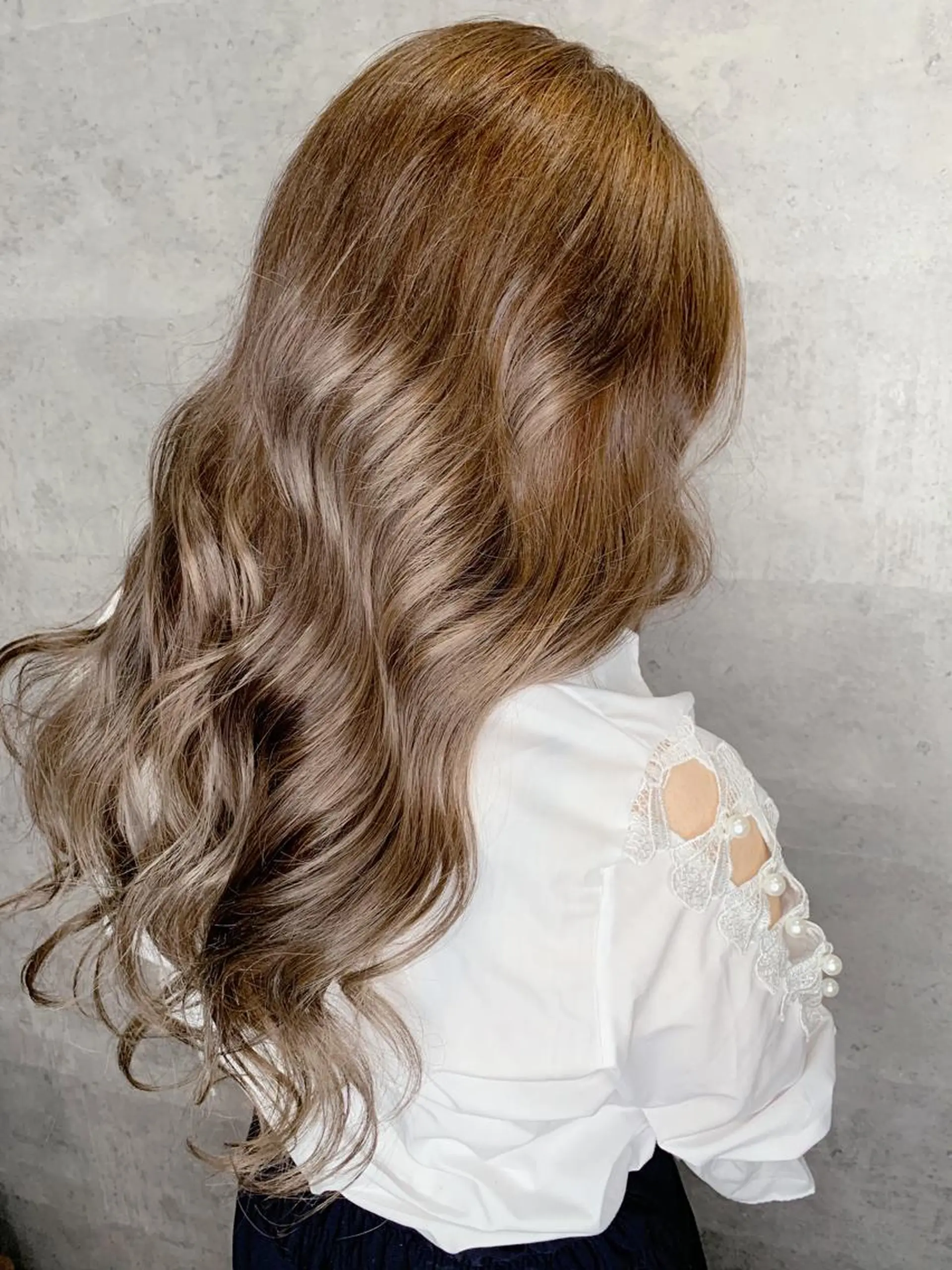 ロング カラー _WHITE所属・黒川 陵のヘアスタイル