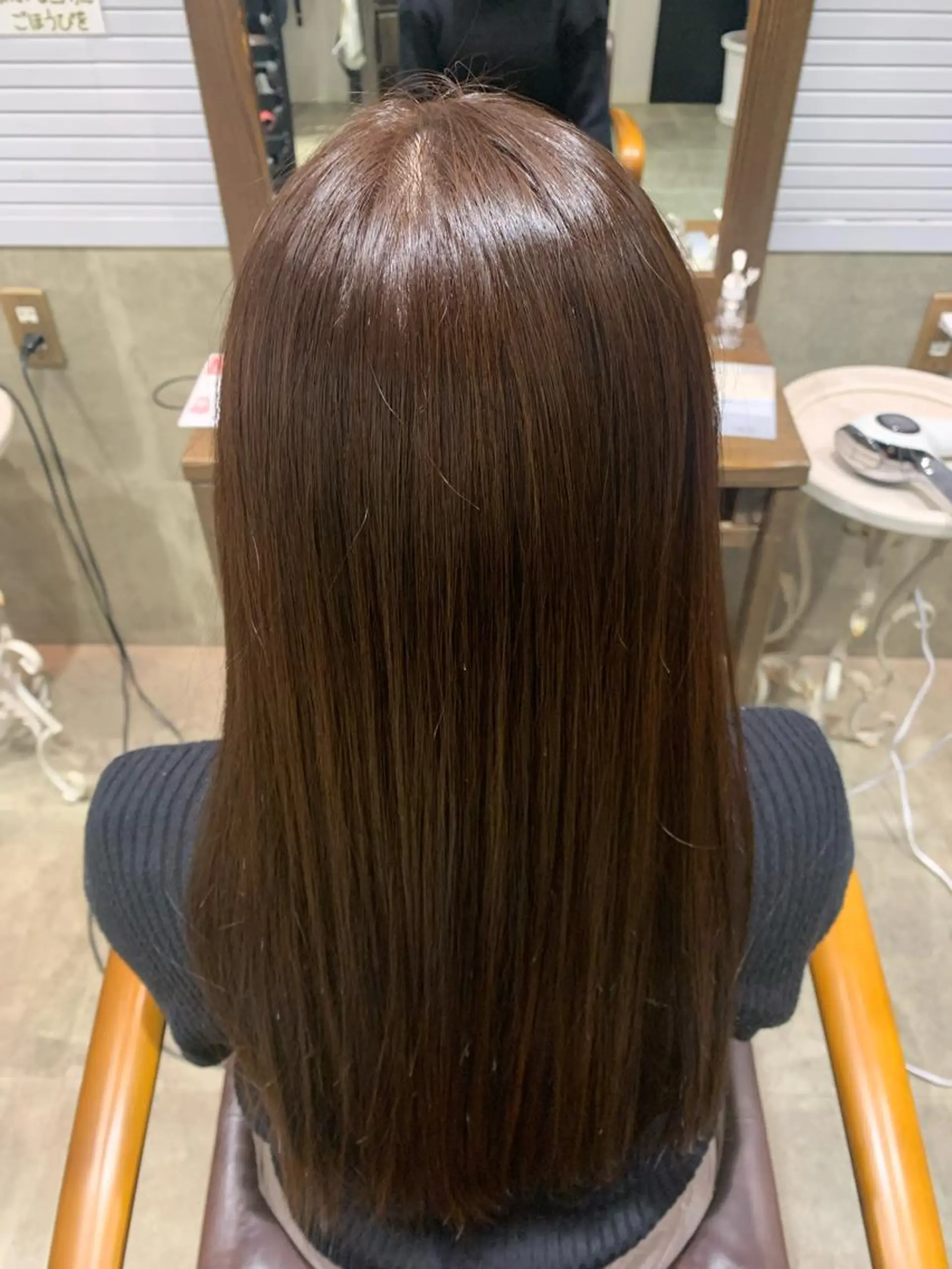 ロング カラー ブラウンカラー ビラデルソルmaRe所属・山口 莉々香のヘアスタイル