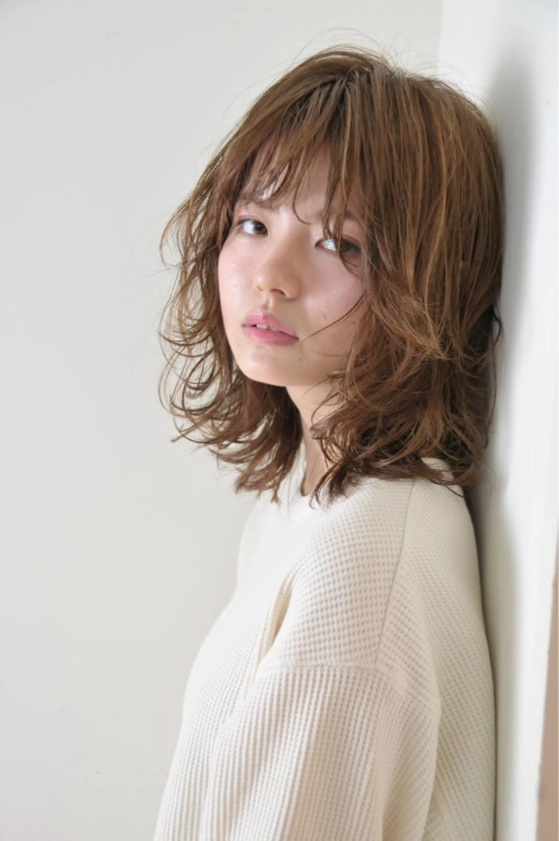 ミディアム カラー 似合わせカット カット ヘアカラー トリートメント Neolive caffのヘアスタイル