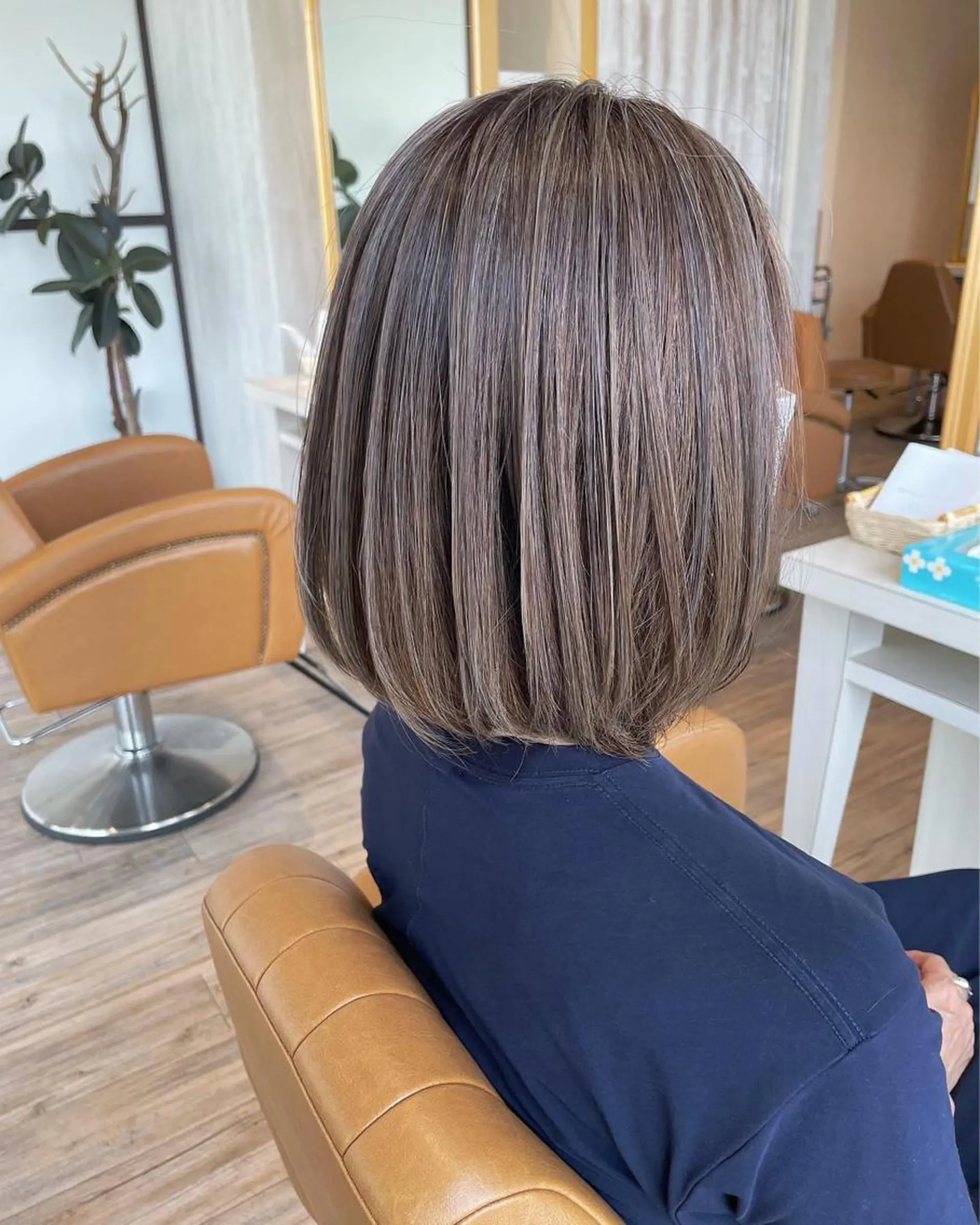 ミディアム カラー アッシュ ベージュカラー 透明感カラー ハイライトカラー ボブ ヘアカラー トリートメント 河合秀明/ショート /ボブ/レイヤーのヘアスタイル