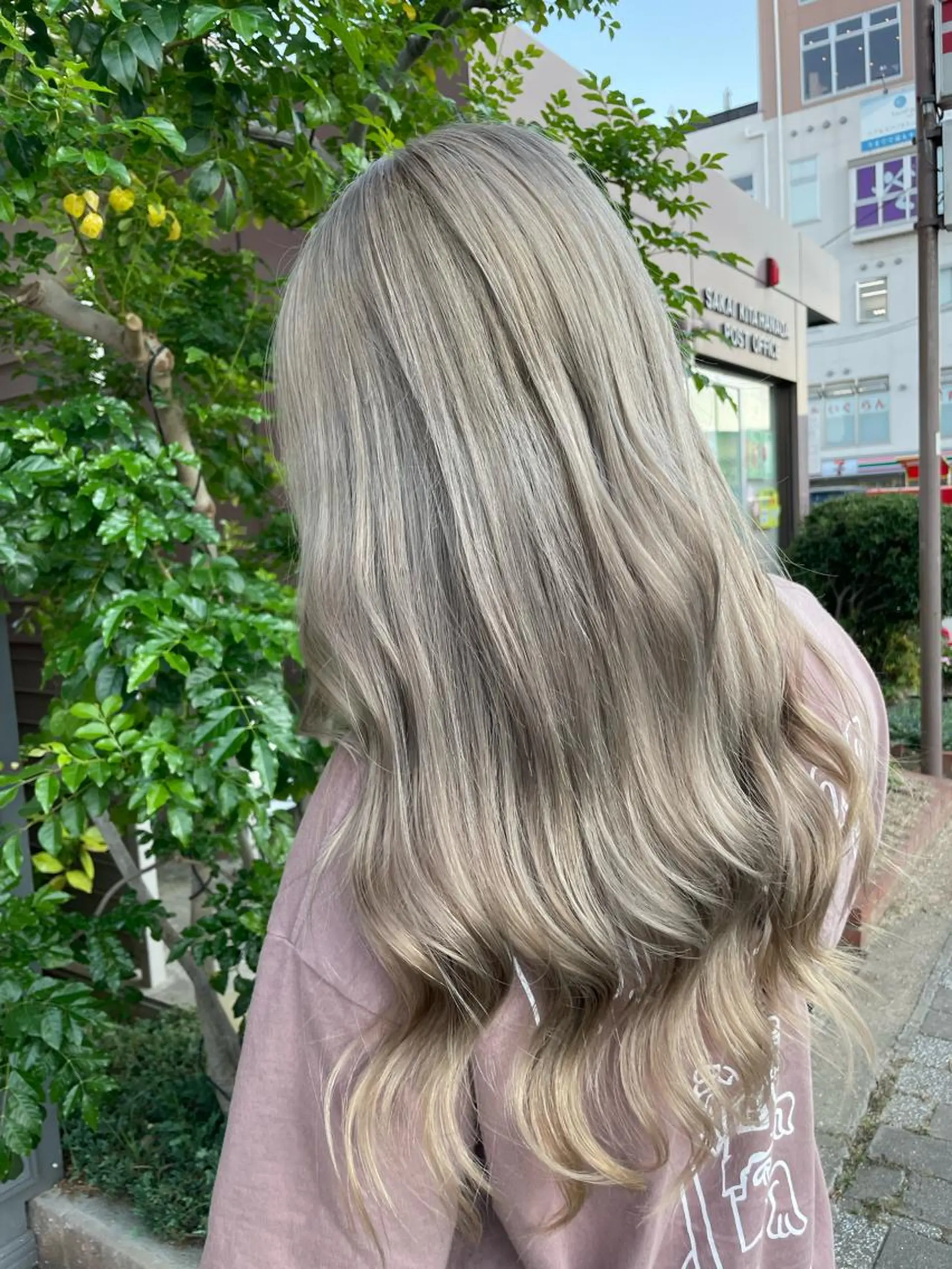 ロング カラー ヘアカラー トリートメント ブリーチ毛矯正.髪質 改善.髪にドラマをのヘアスタイル