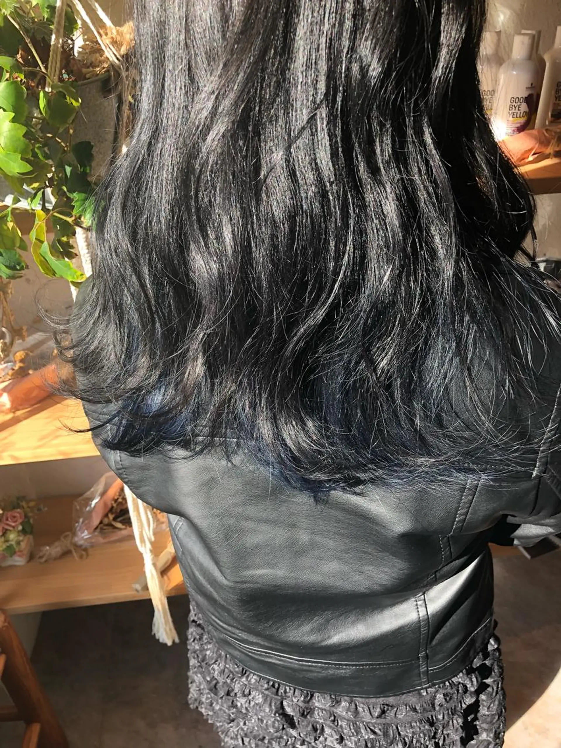 セミロング フジサキ ケンのヘアスタイル