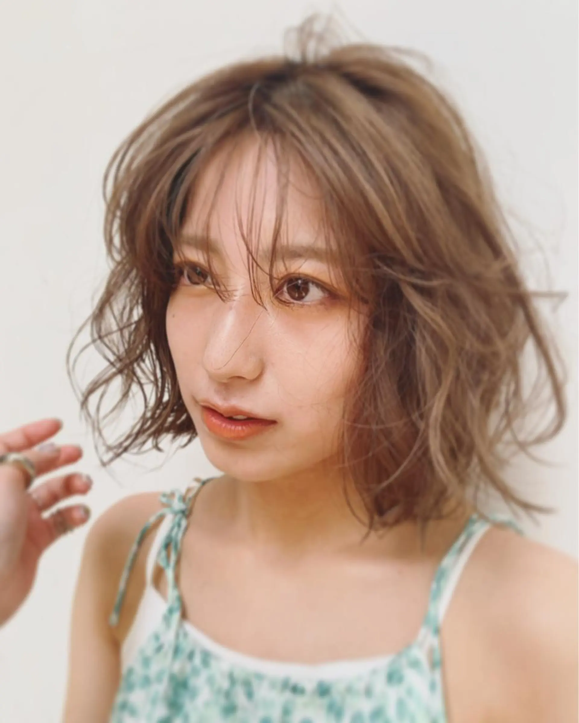 ミディアム レイヤーカット ✨️奥田良太✨️のヘアスタイル