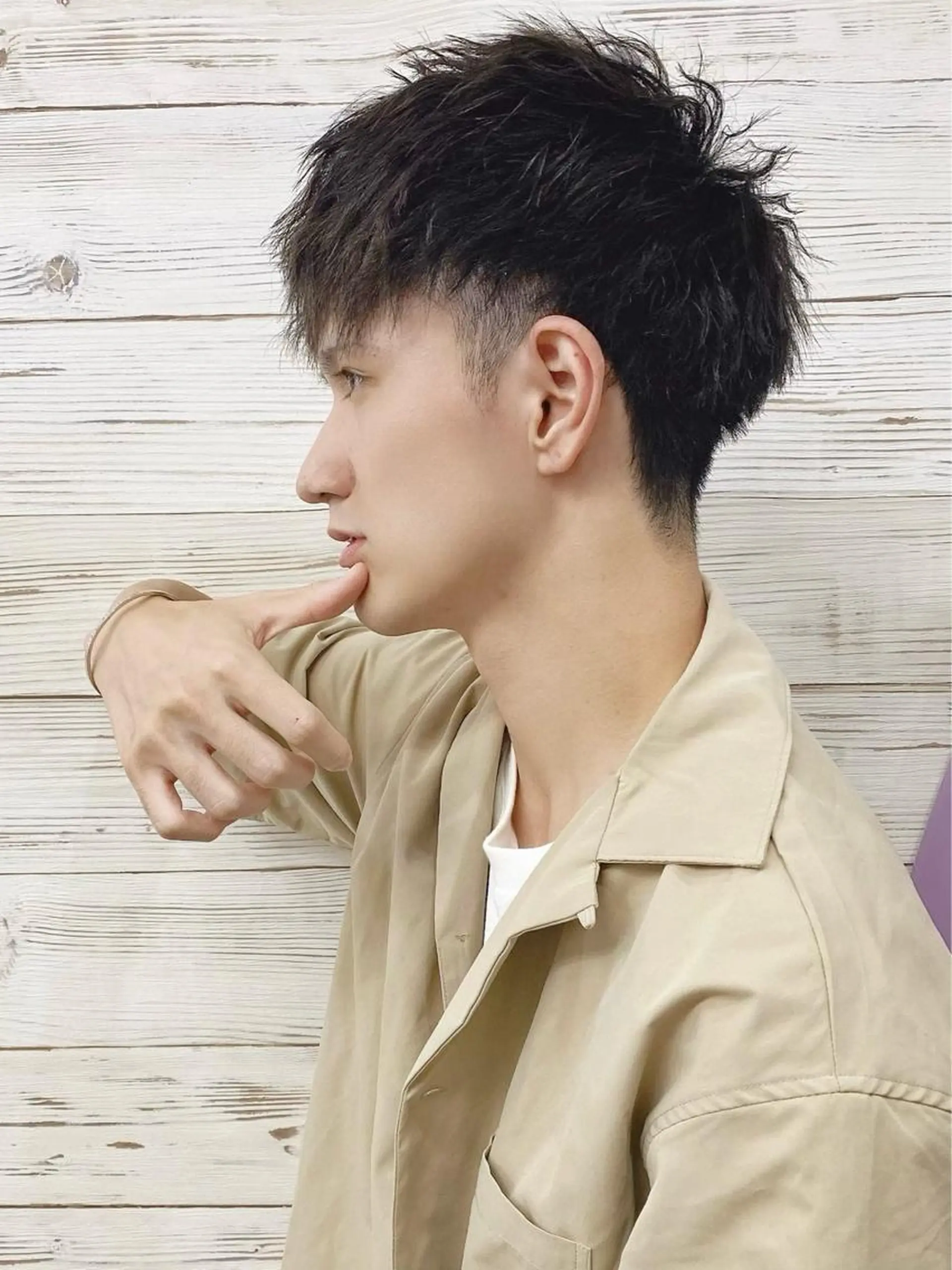 ショート カラー パーマ メンズ ショートボブ 編み込みエクステ シールエクステ メンズバレイヤージュ メンズブリーチ LAVENDIA Azabu所属・LAVENDIA 初音のヘアスタイル