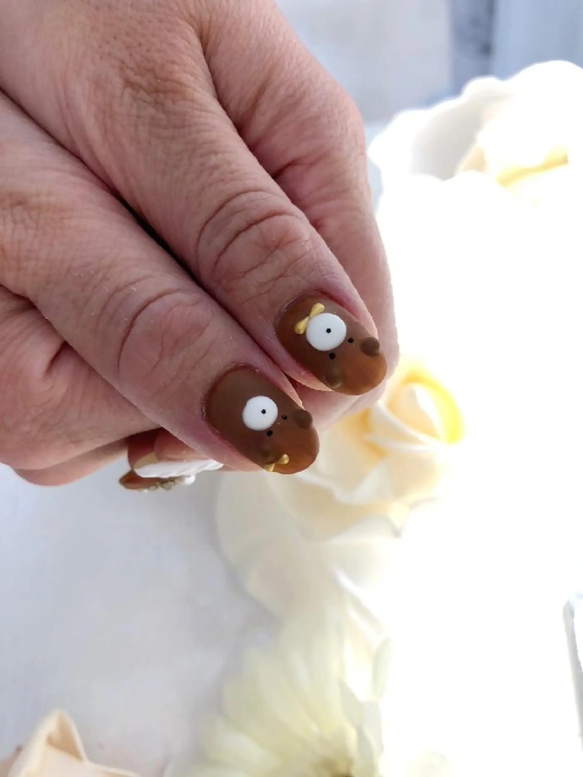 ネイル ハンドネイル RUNWAY 　　の眉毛・アイブロウイメージ