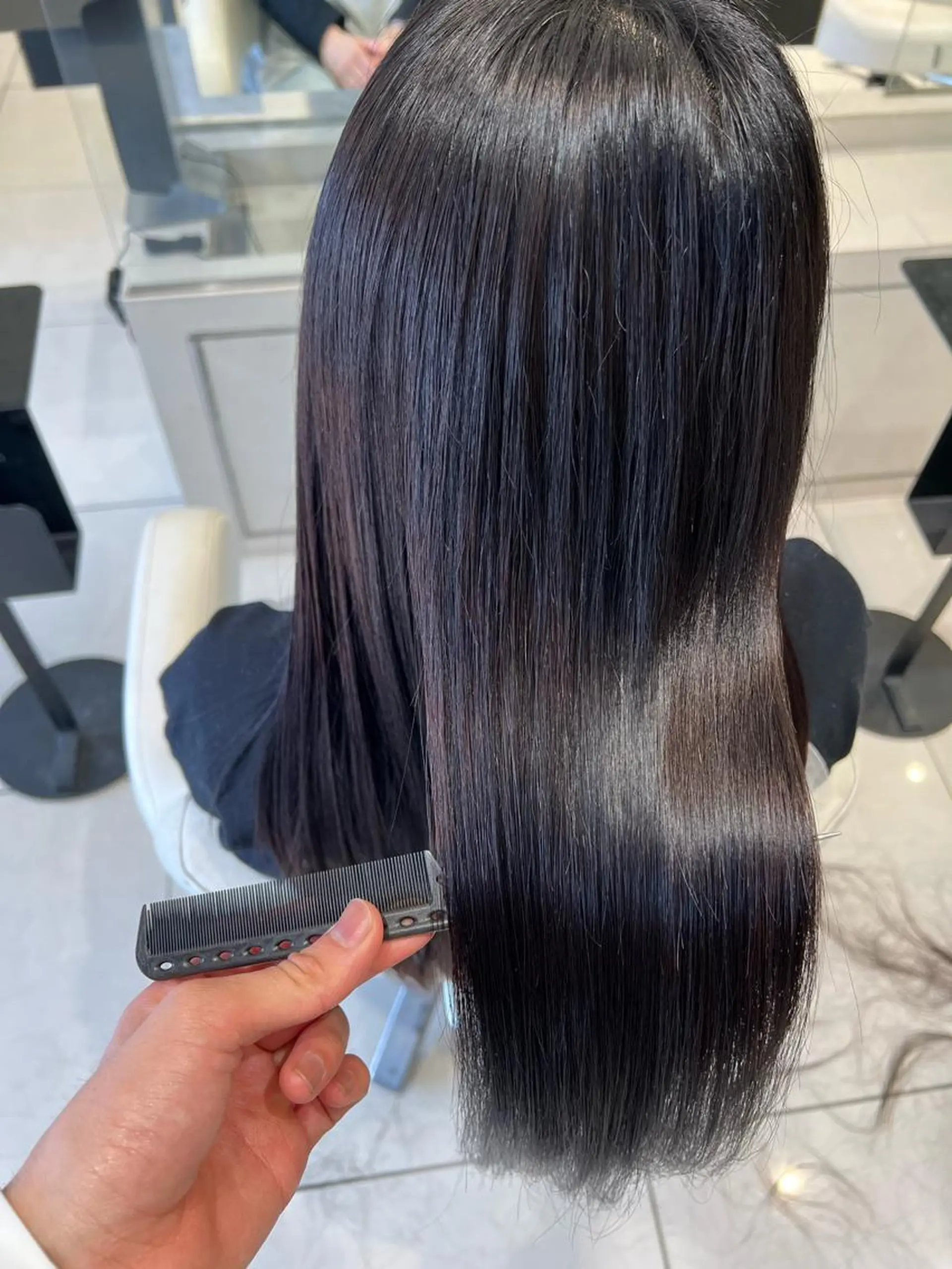 ロング 髪質改善 トリートメント カット ヘアカラー トリートメント ☃️顔周りレイヤー グレージュSHUTOのヘアスタイル