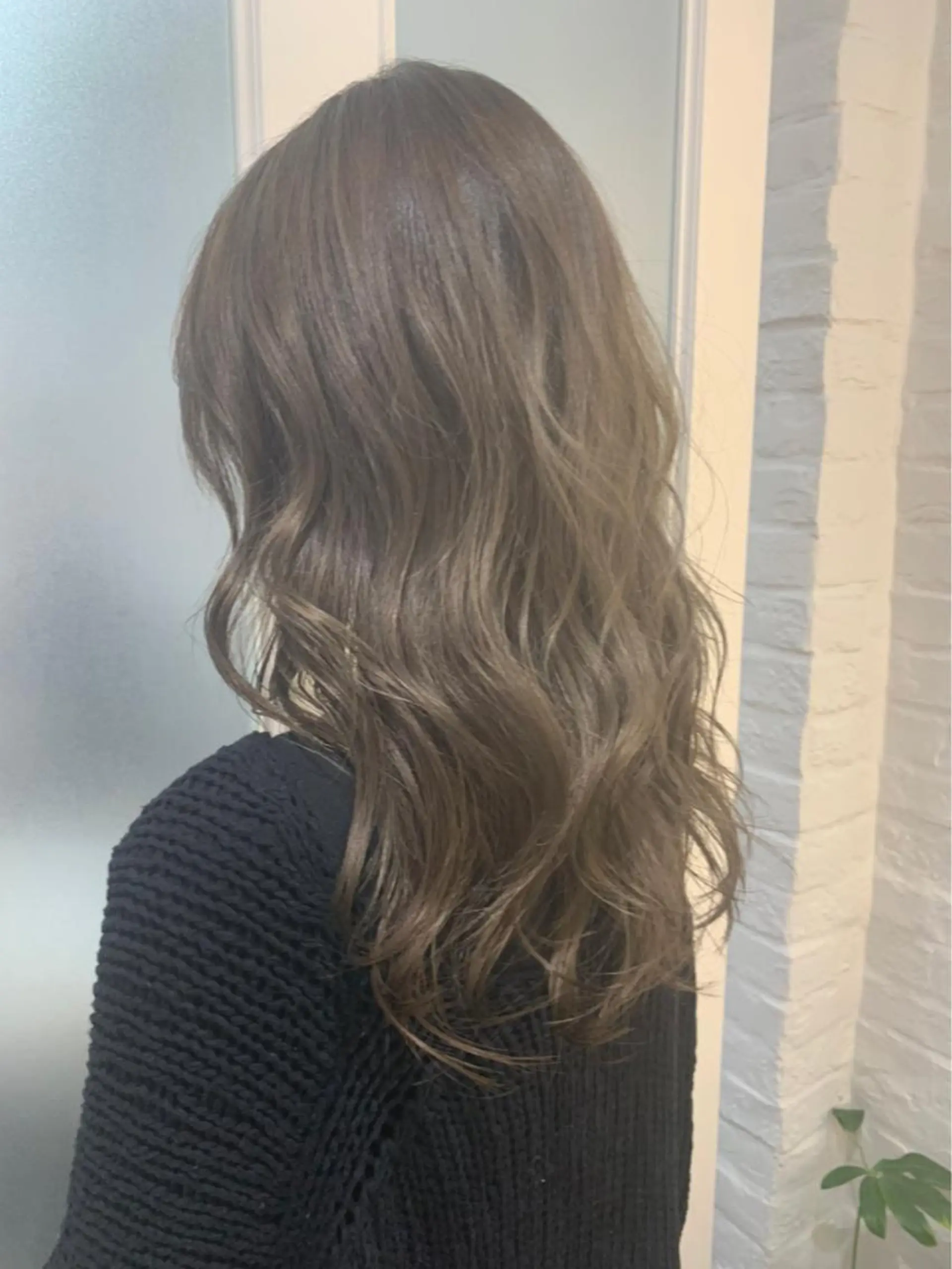 ロング 🍀透明感抜群🍀/ ハイトーンカラーのヘアスタイル