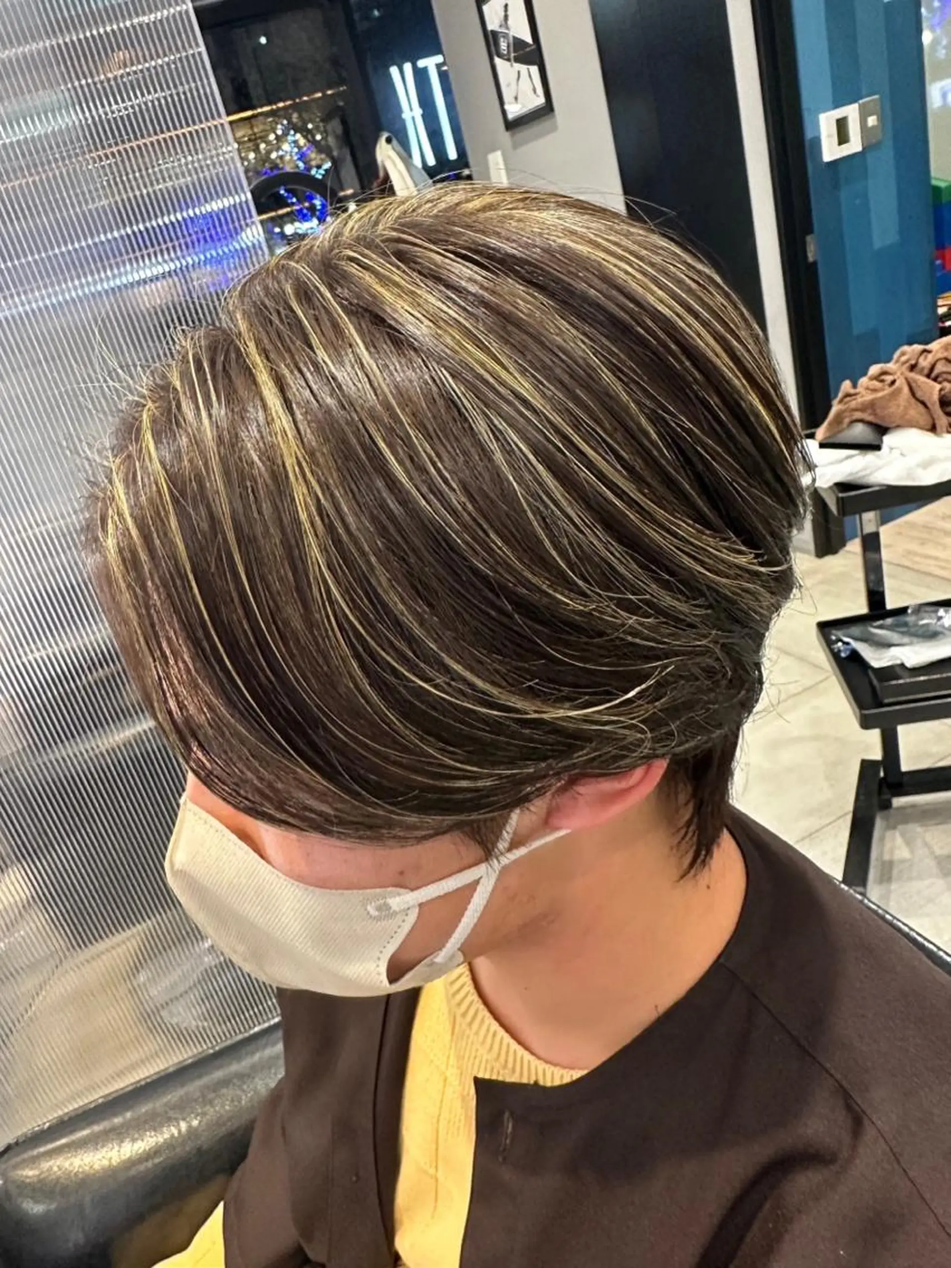 ショート ハイライト ハイトーンカラー✨️ Amiのヘアスタイル