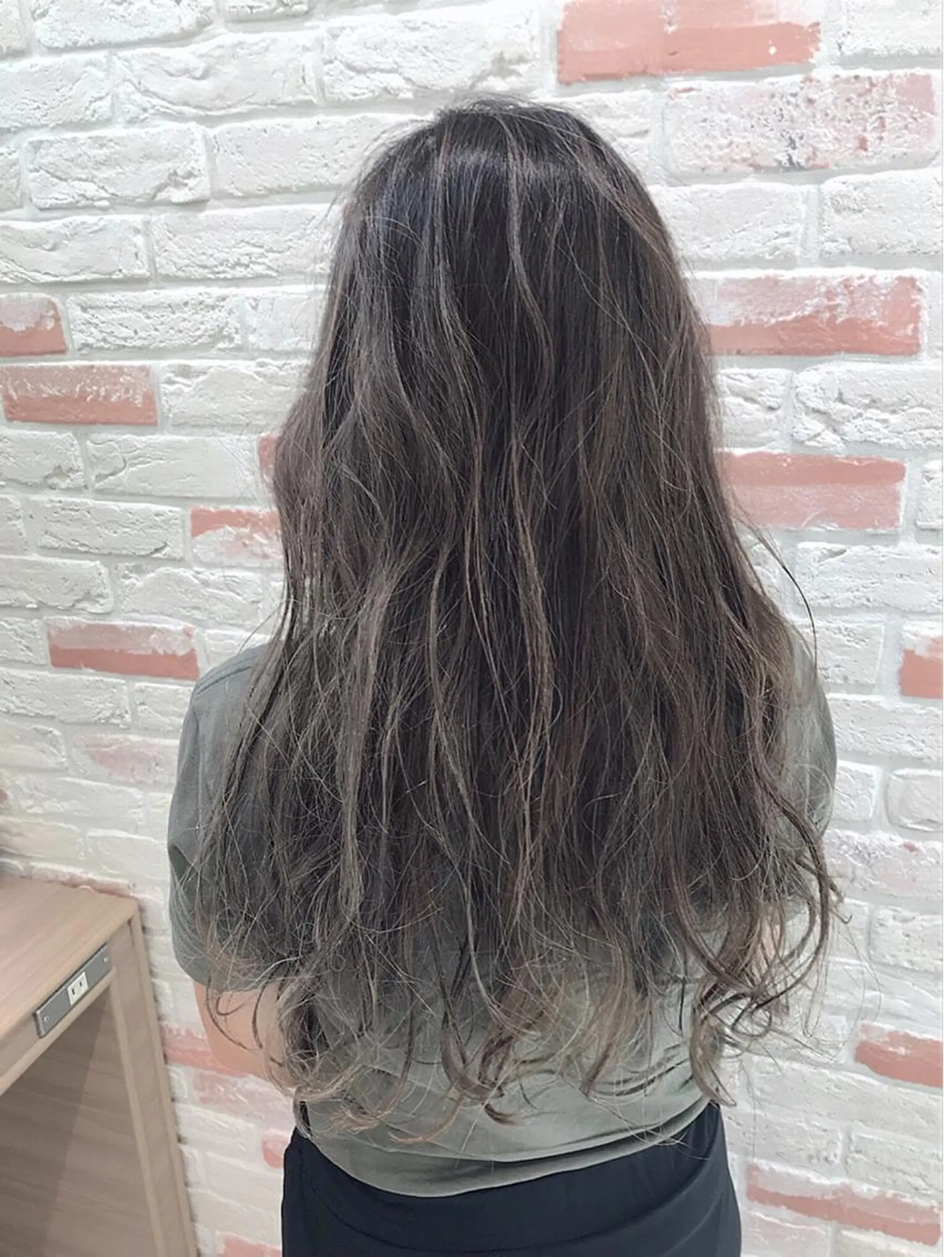 ロング ヘアカラー 新宿 木下拓哉のヘアスタイル