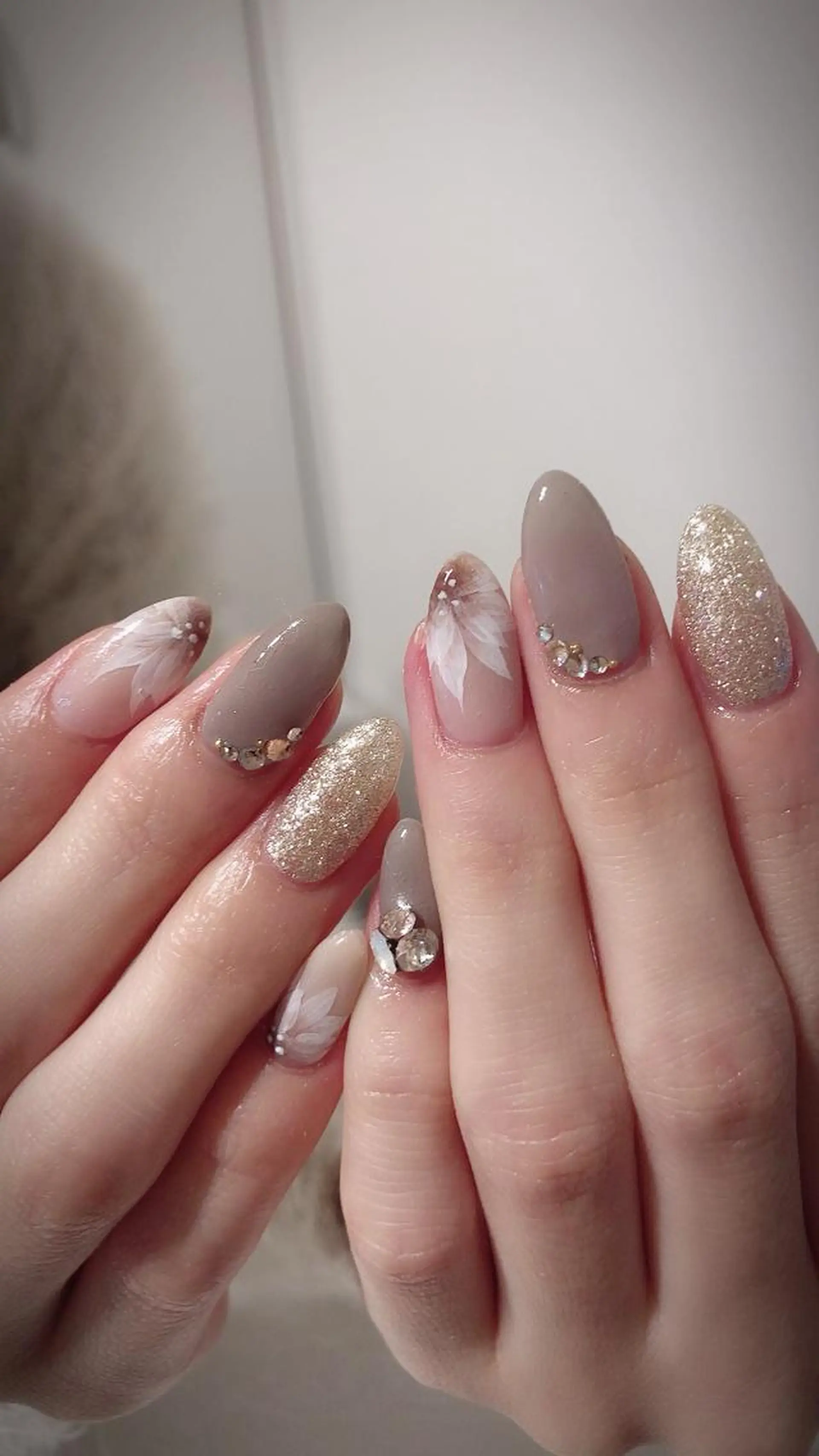 ネイル 成人式 フラワーネイル グラデーション ハンドネイル * haruのネイルデザイン