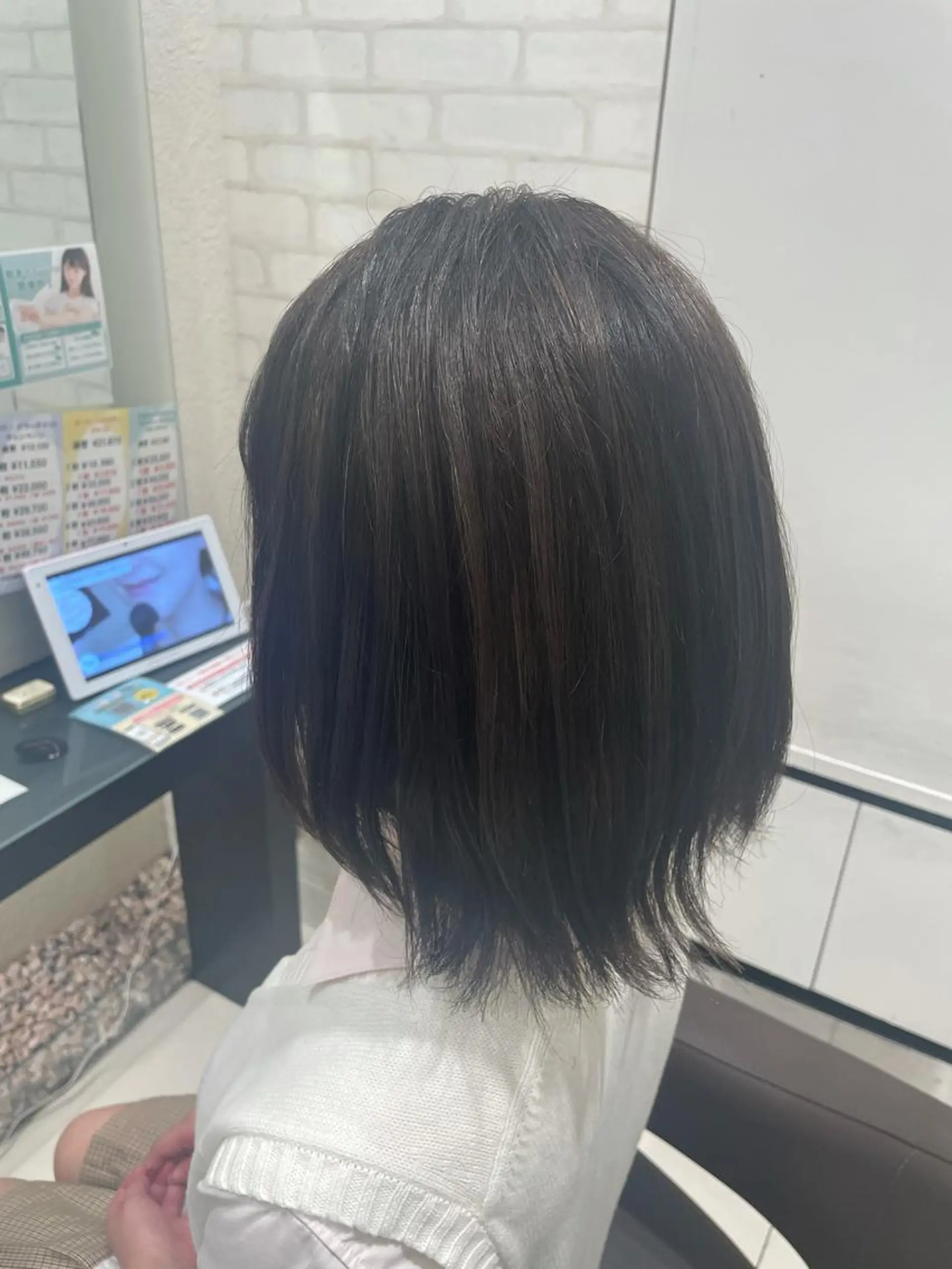 セミロング カラー ヘアカラー トリートメント EARTH 山﨑龍馬のヘアスタイル