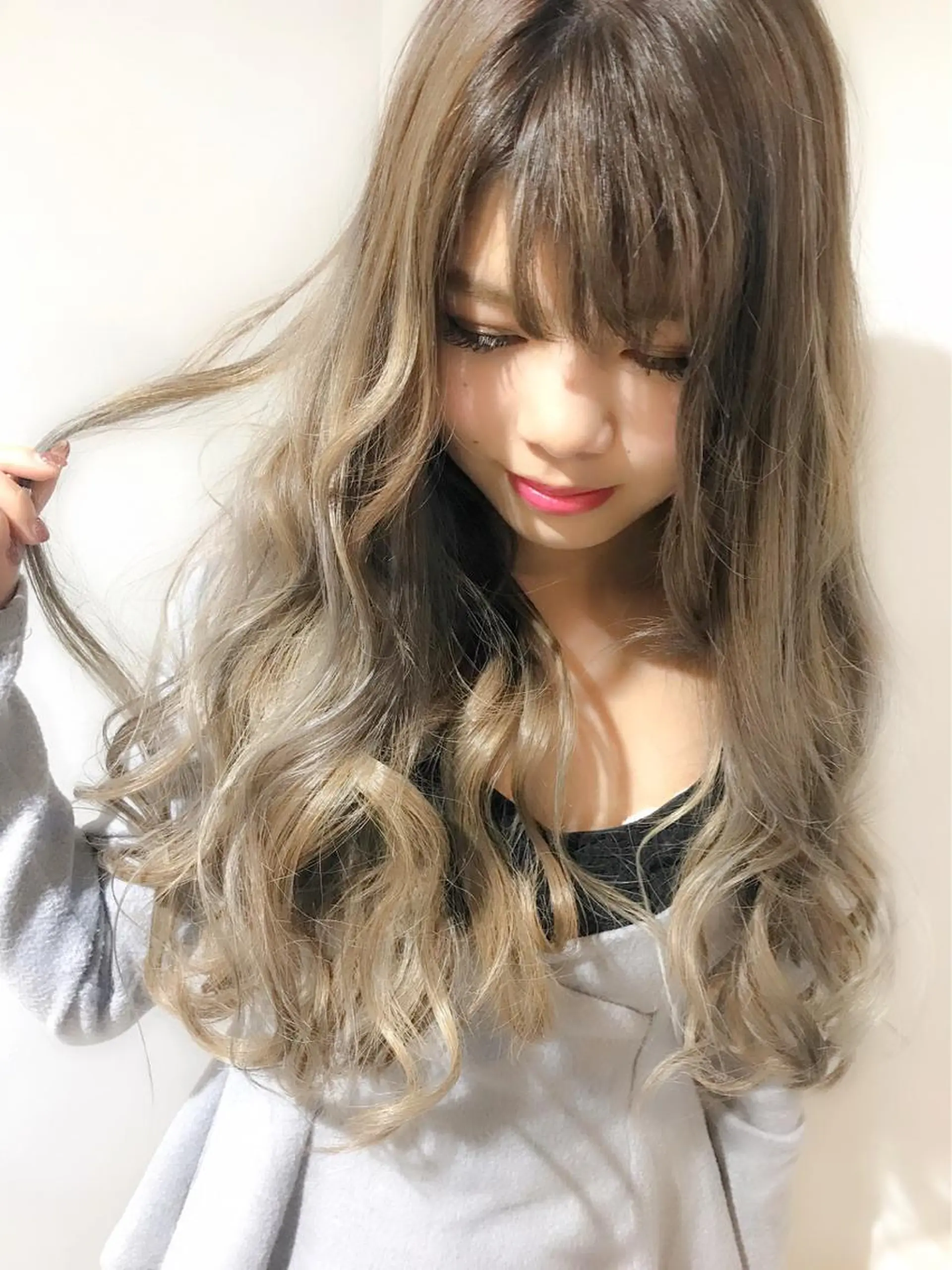 ロング ハイライト hairstudio NOAのヘアスタイル