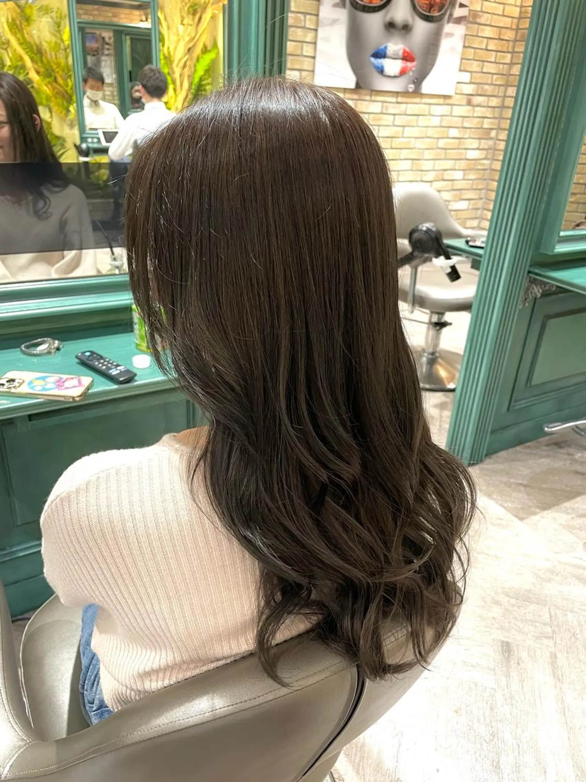 セミロング カラー パーマ ヘアアレンジ 🌟透明感カラー 🌟松岡勇輝のヘアスタイル